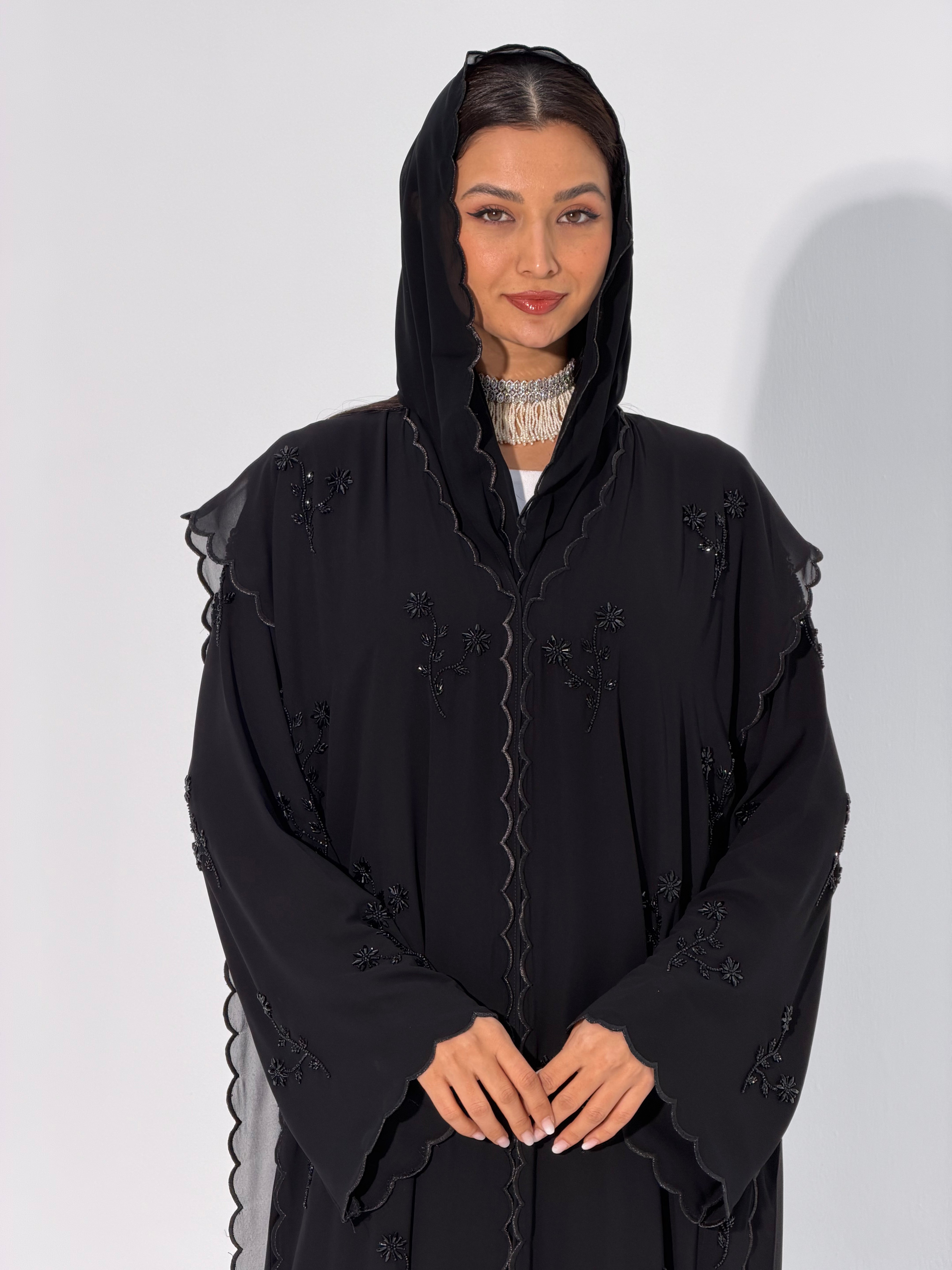 Soozi ( Abaya with sheila )