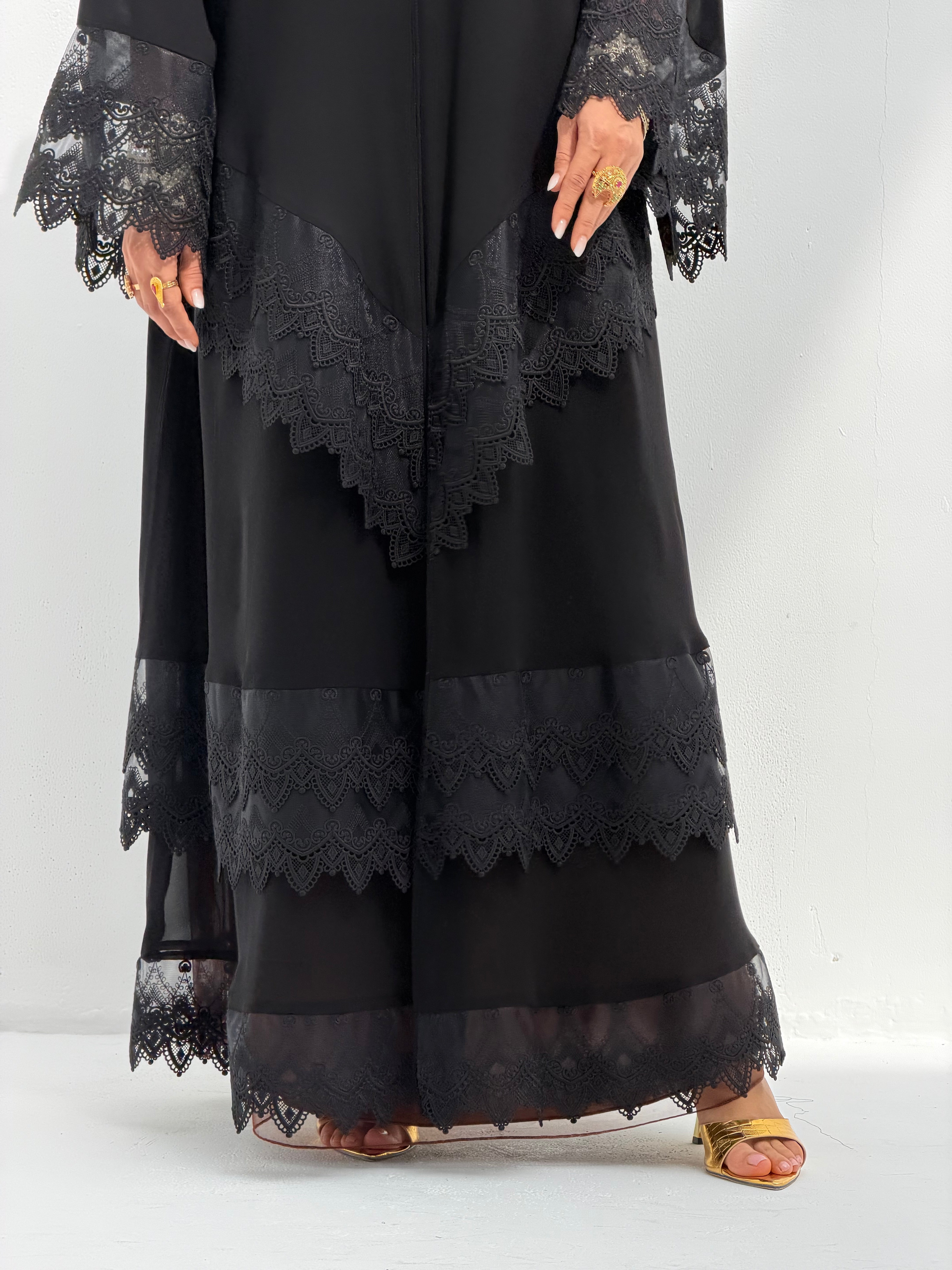 NARJES ( Abaya With Sheila )