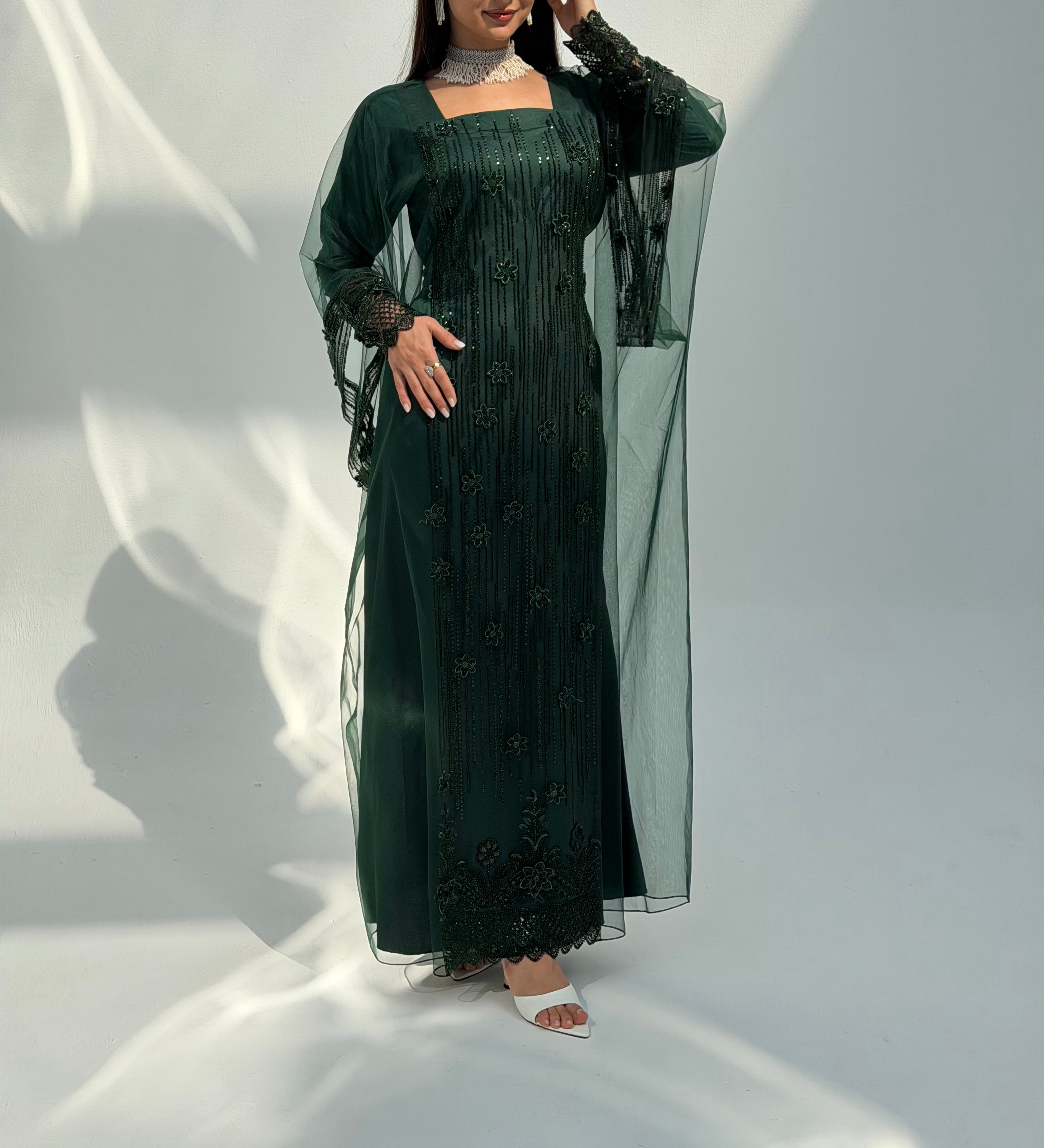 Latifa ( Thob Emarati )