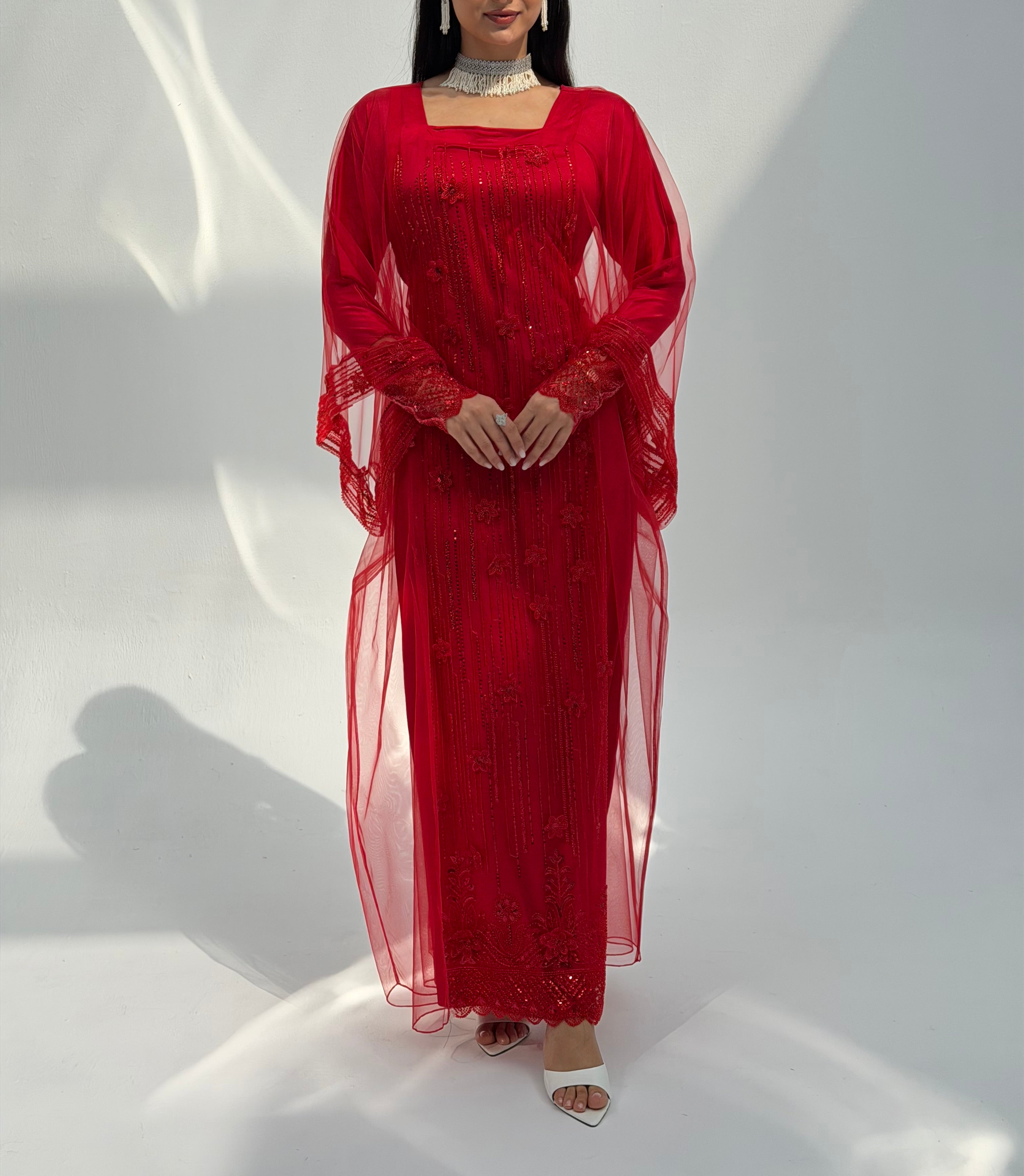 Latifa ( Thob Emarati )