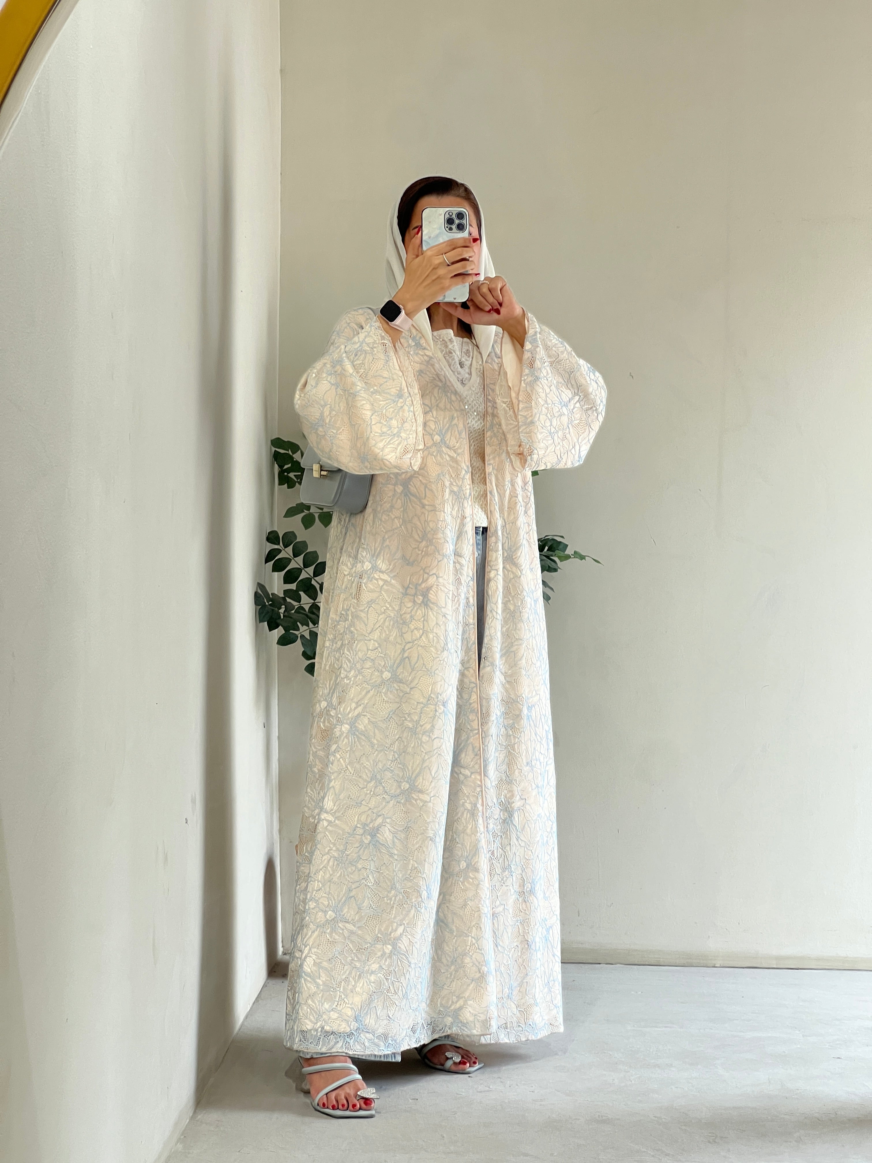 Hooriya ( Abaya with sheila )