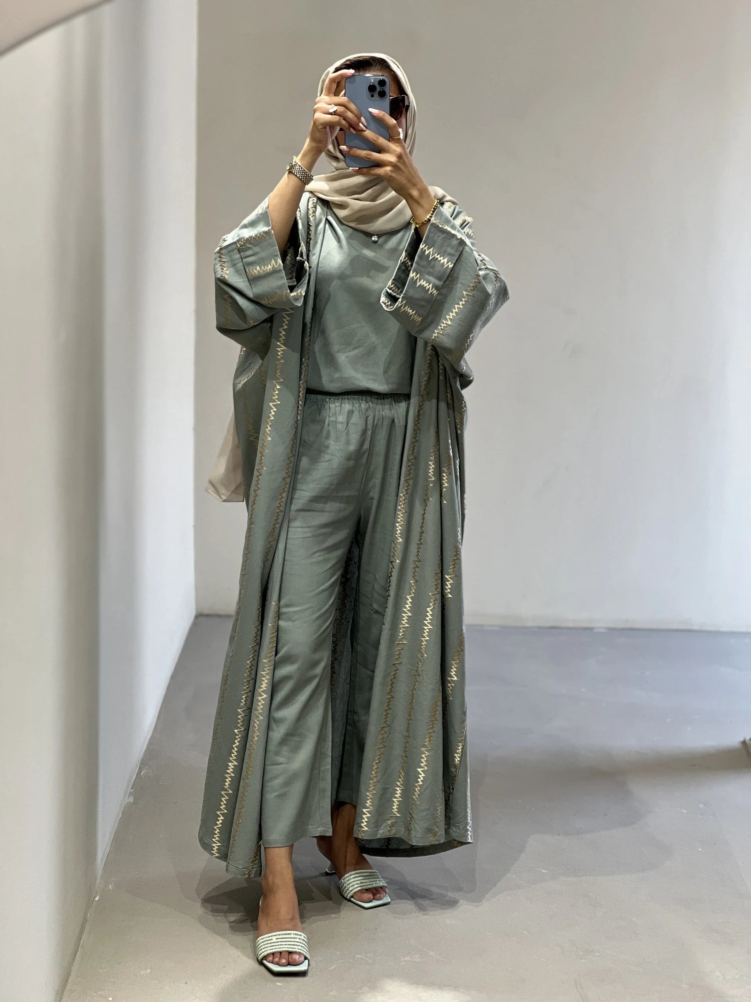 855 Abaya Full Set