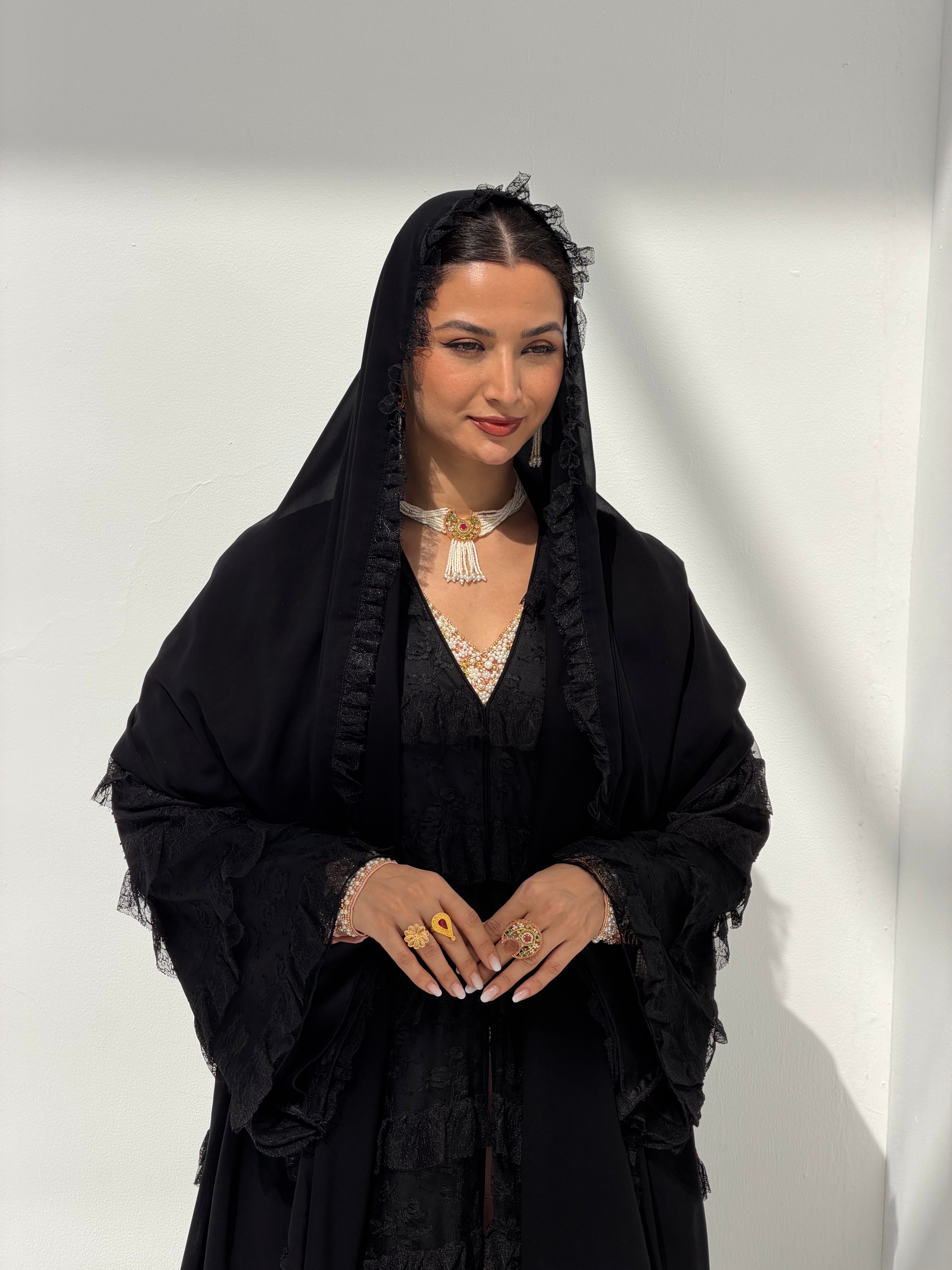 Tawoos ( Abaya with Sheila )