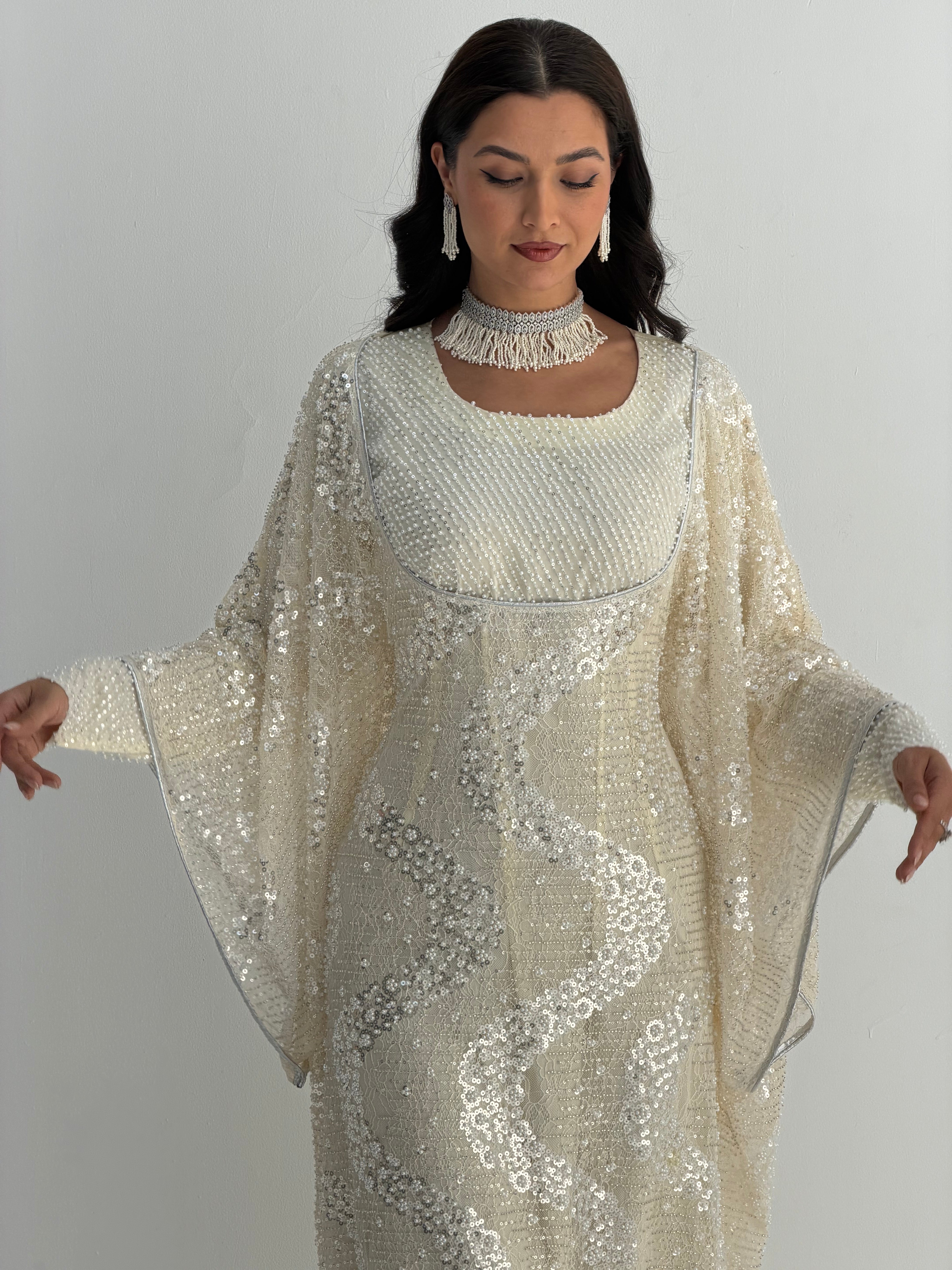 Layaly  Emarati Thob / ثوب اماراتي