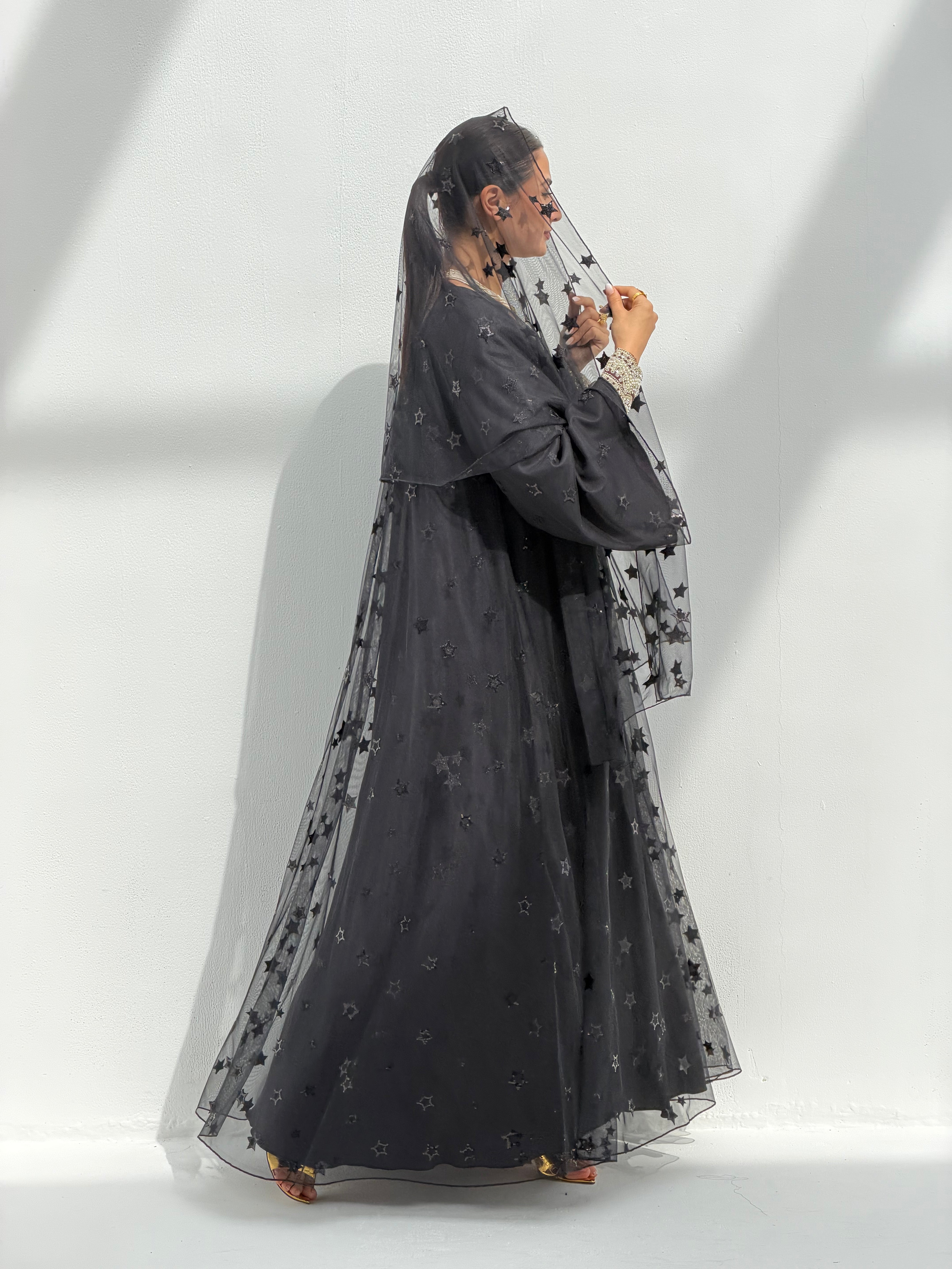 Sukara ( Abaya with sheila )