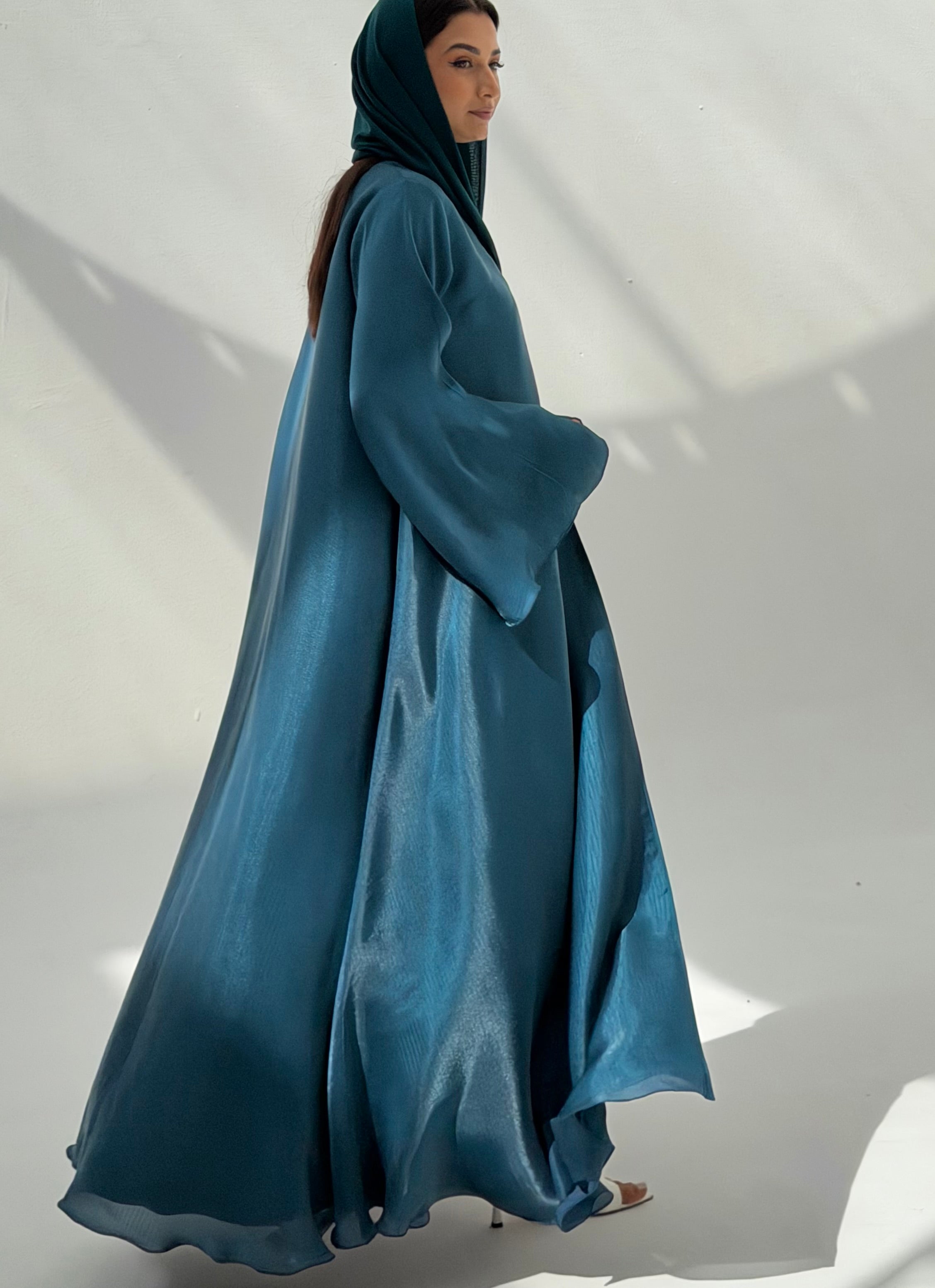 Naseem ( Abaya with Sheila )