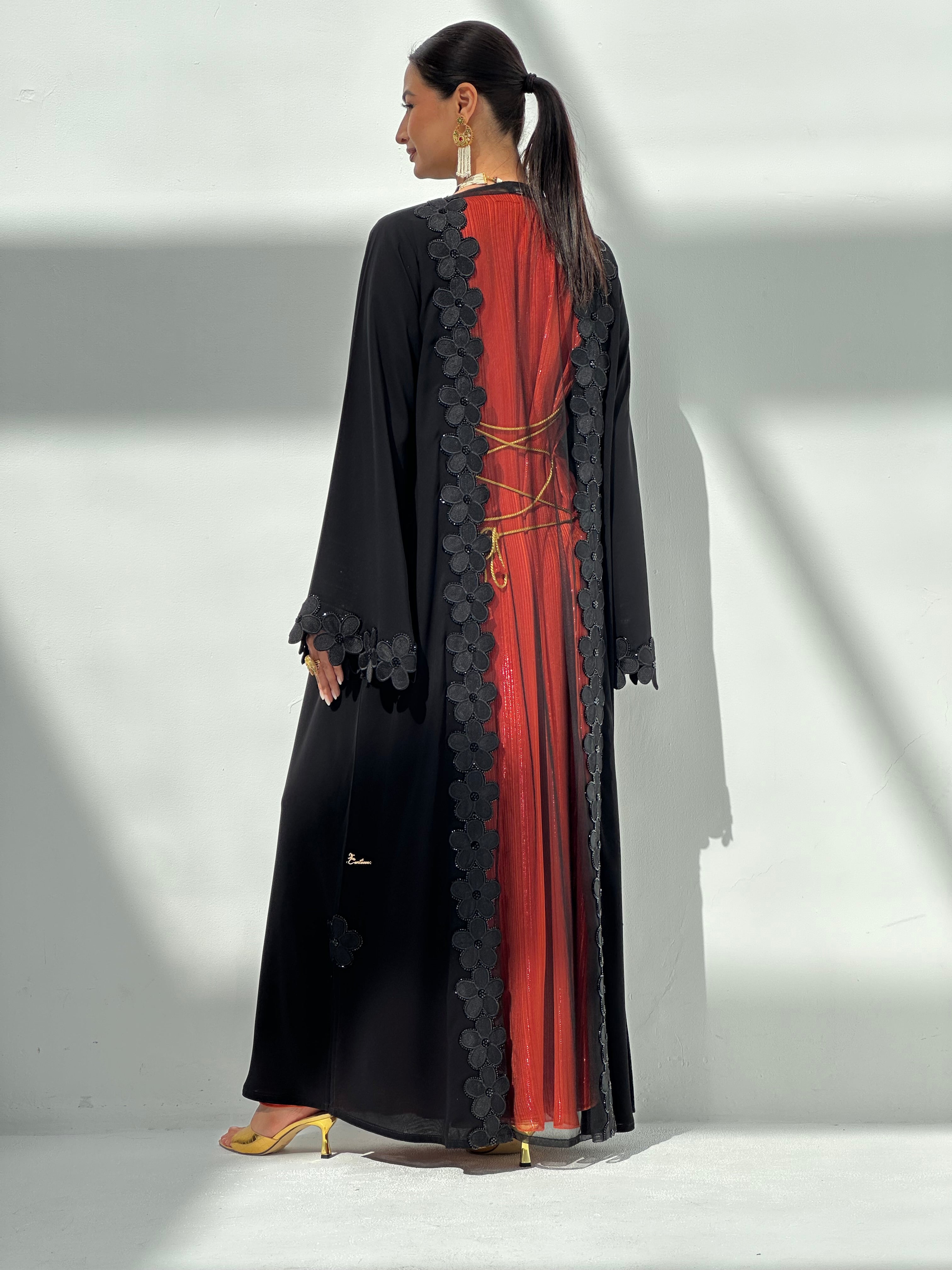 Warda ( Abaya with sheila )