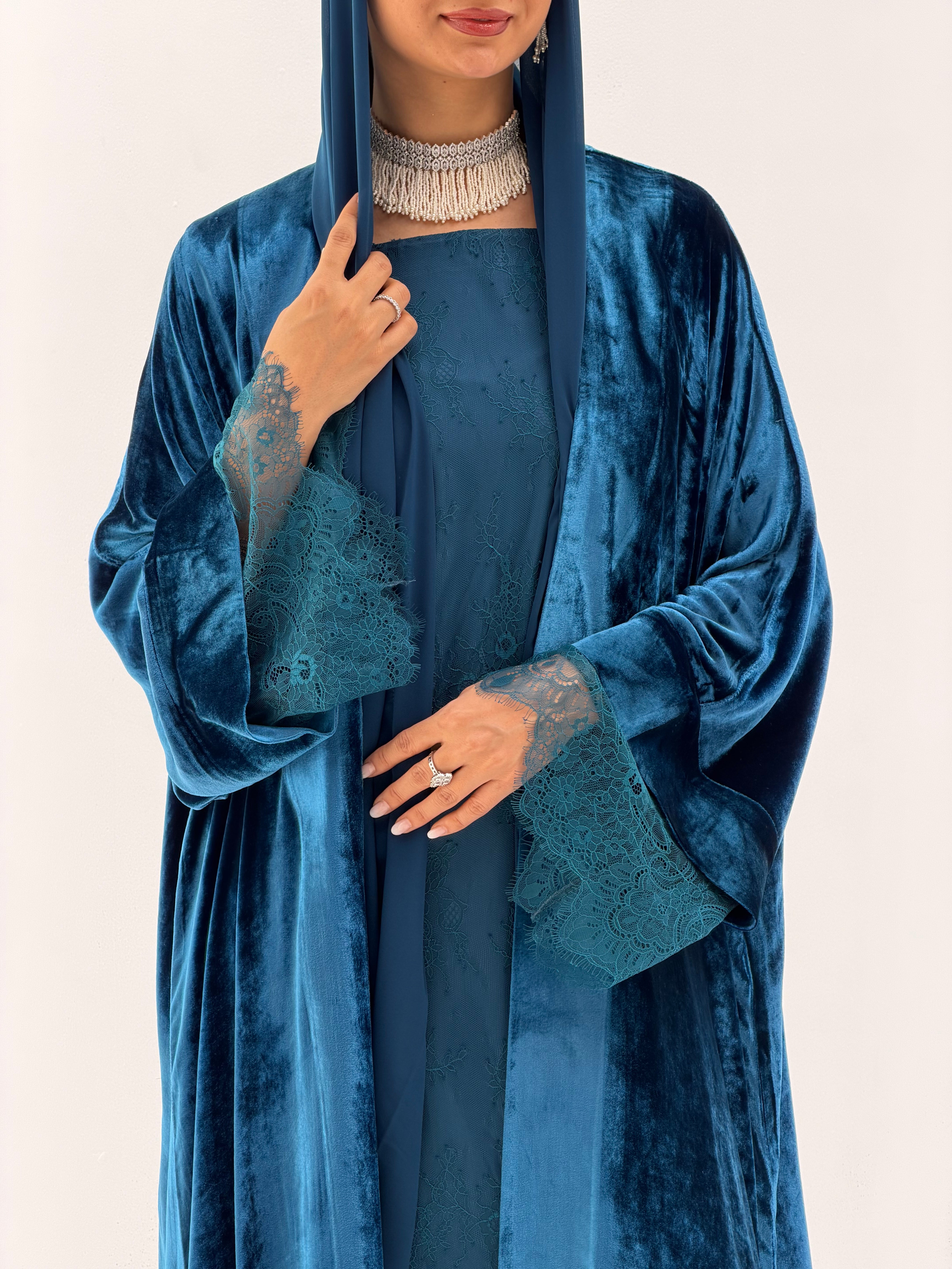 Romance ( Bisht Velvet Abaya with Inner Dantil Dress & Sheila )