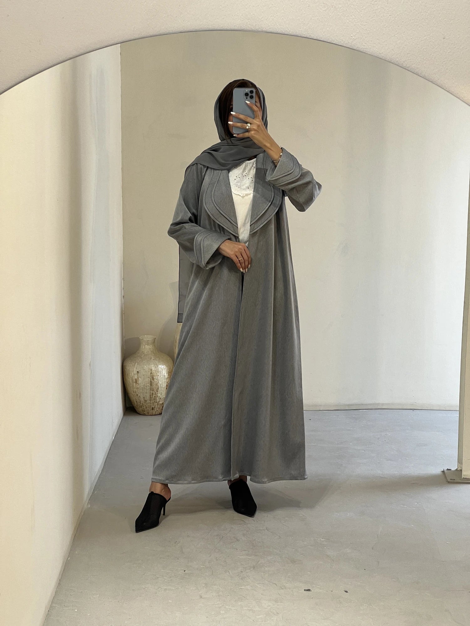 549 Abaya with Sheilla