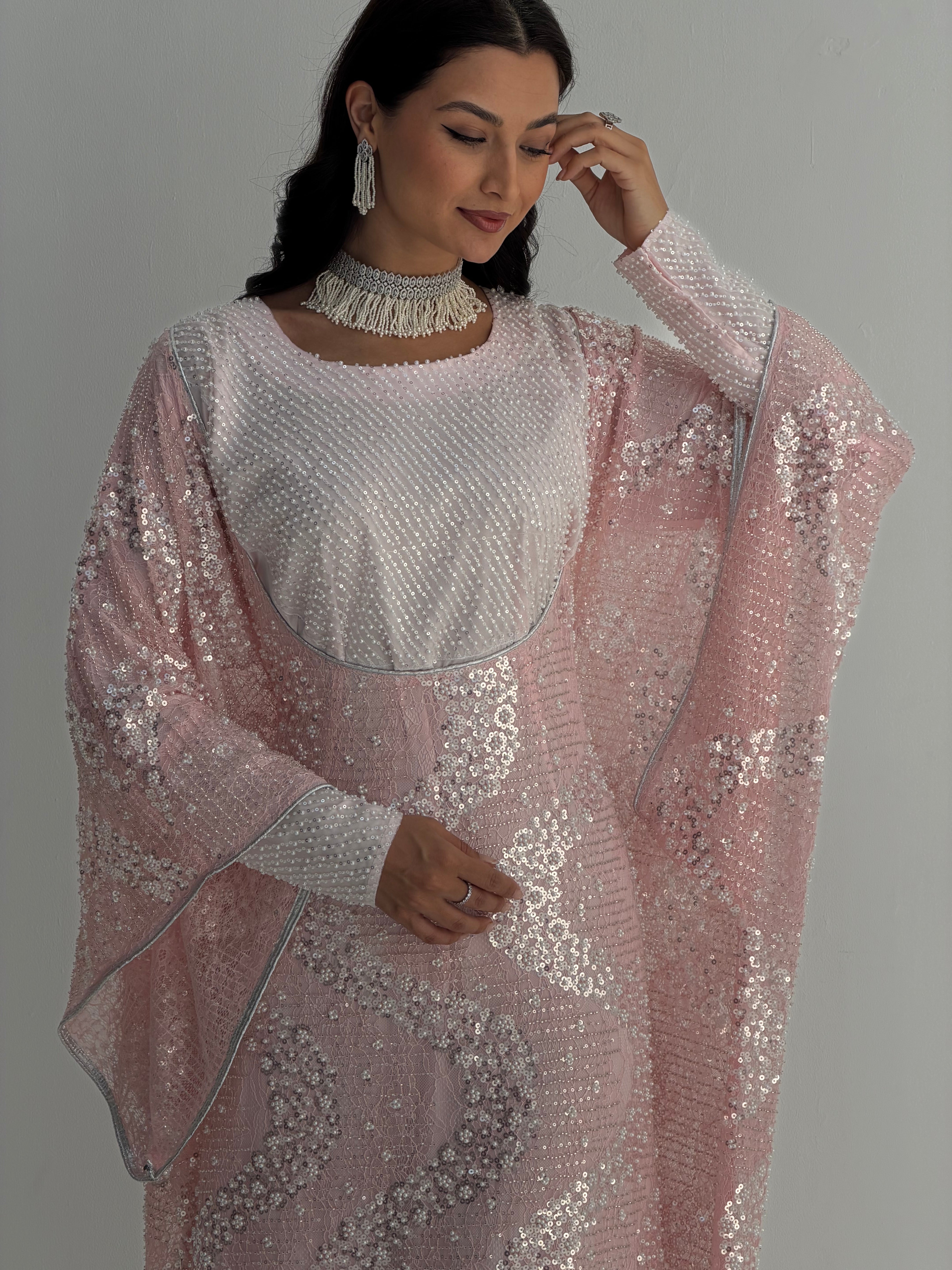 Layaly  Emarati Thob / ثوب اماراتي