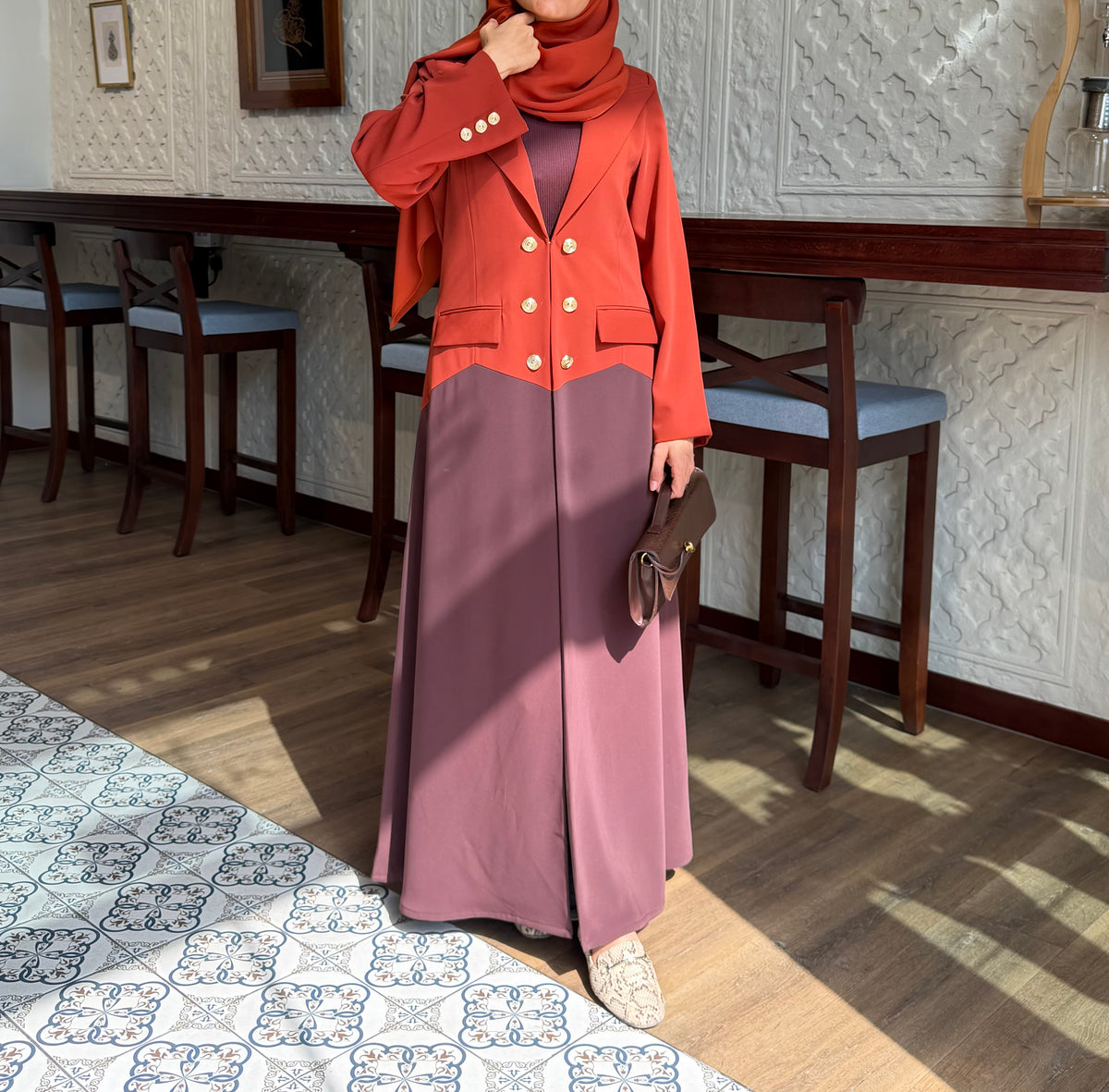 Monroe ( Abaya with Sheila )