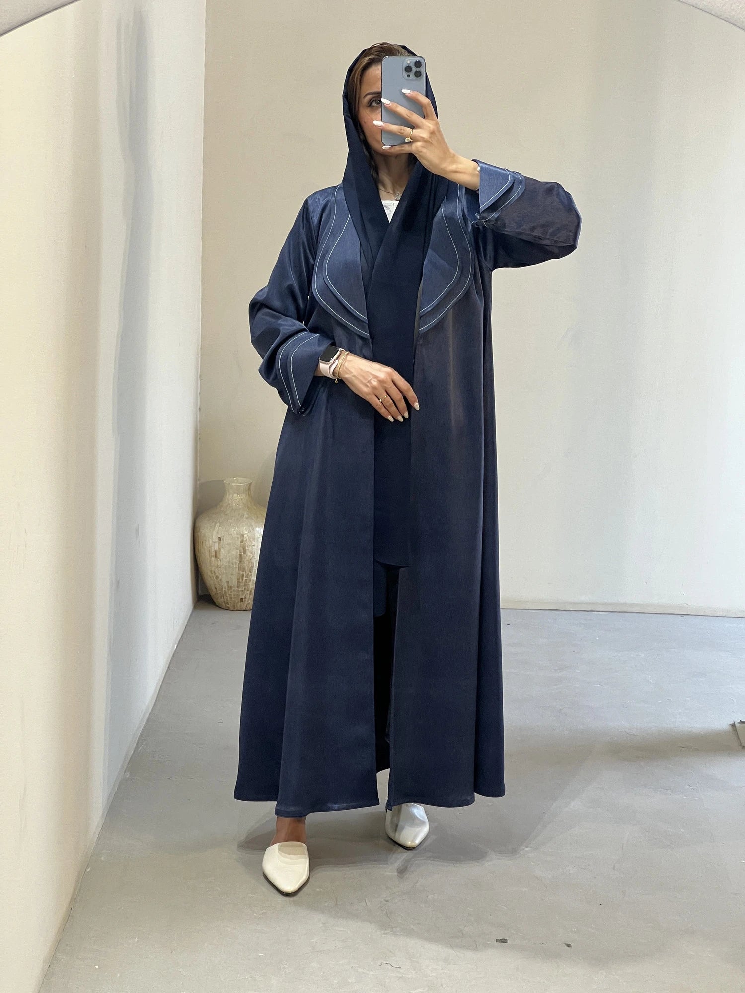 549 Abaya with Sheilla