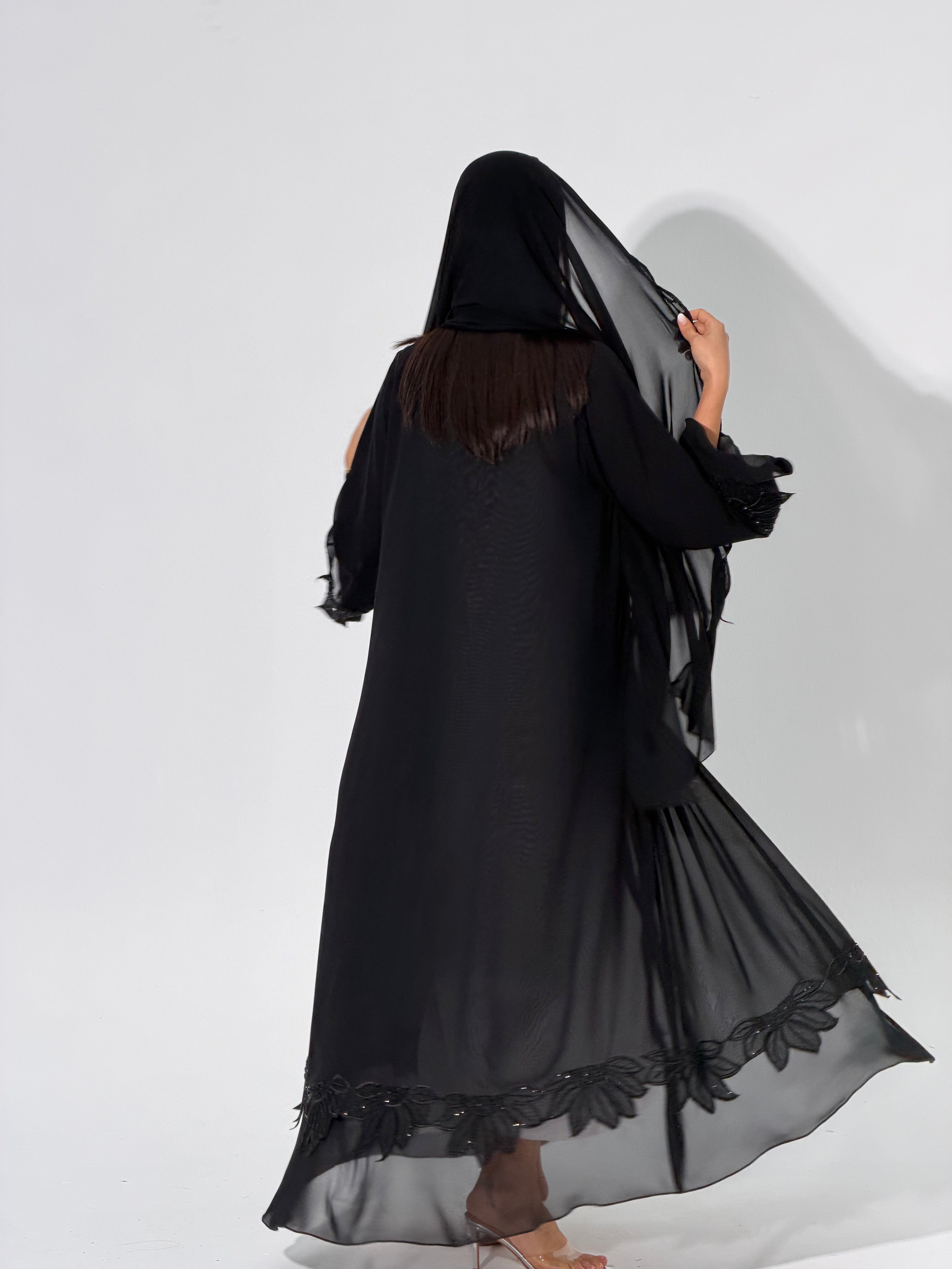 Zina ( Abaya with sheila )