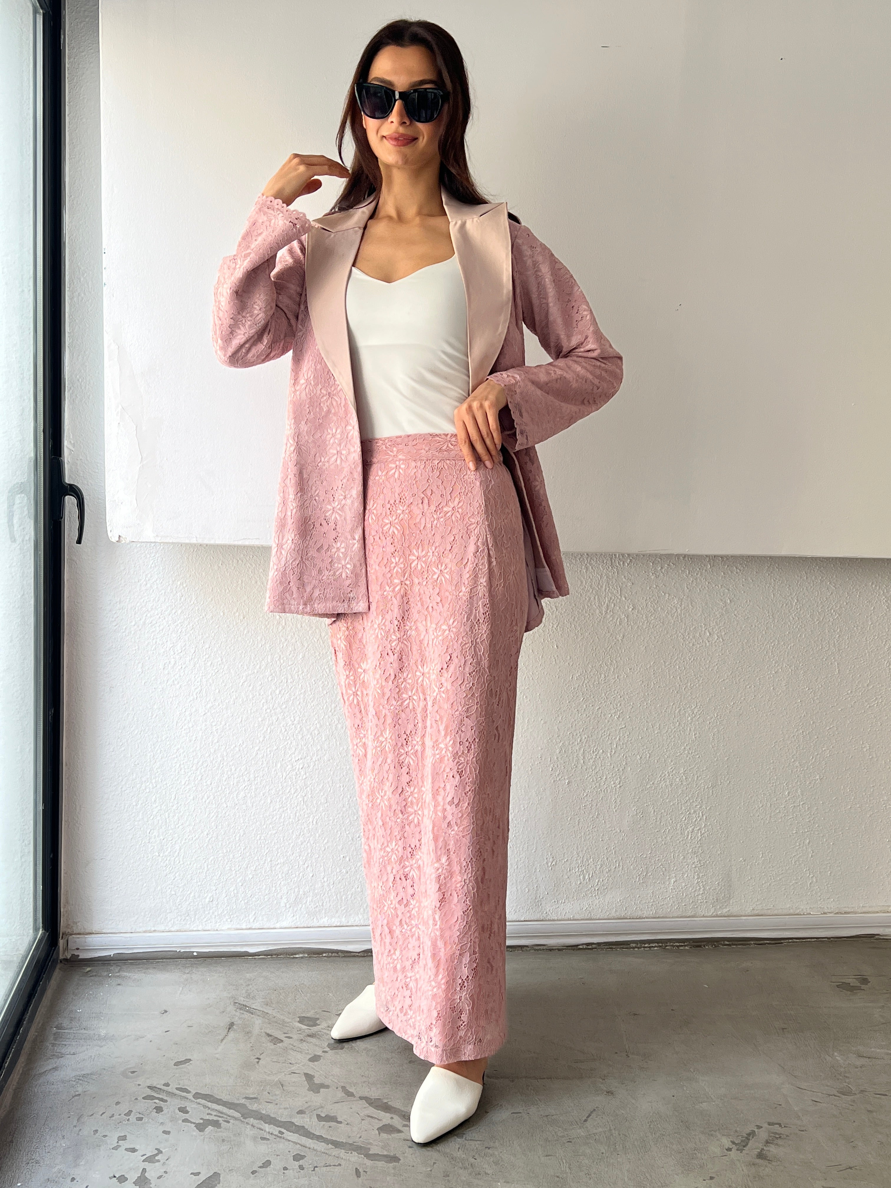 582 Blazer & Skirt