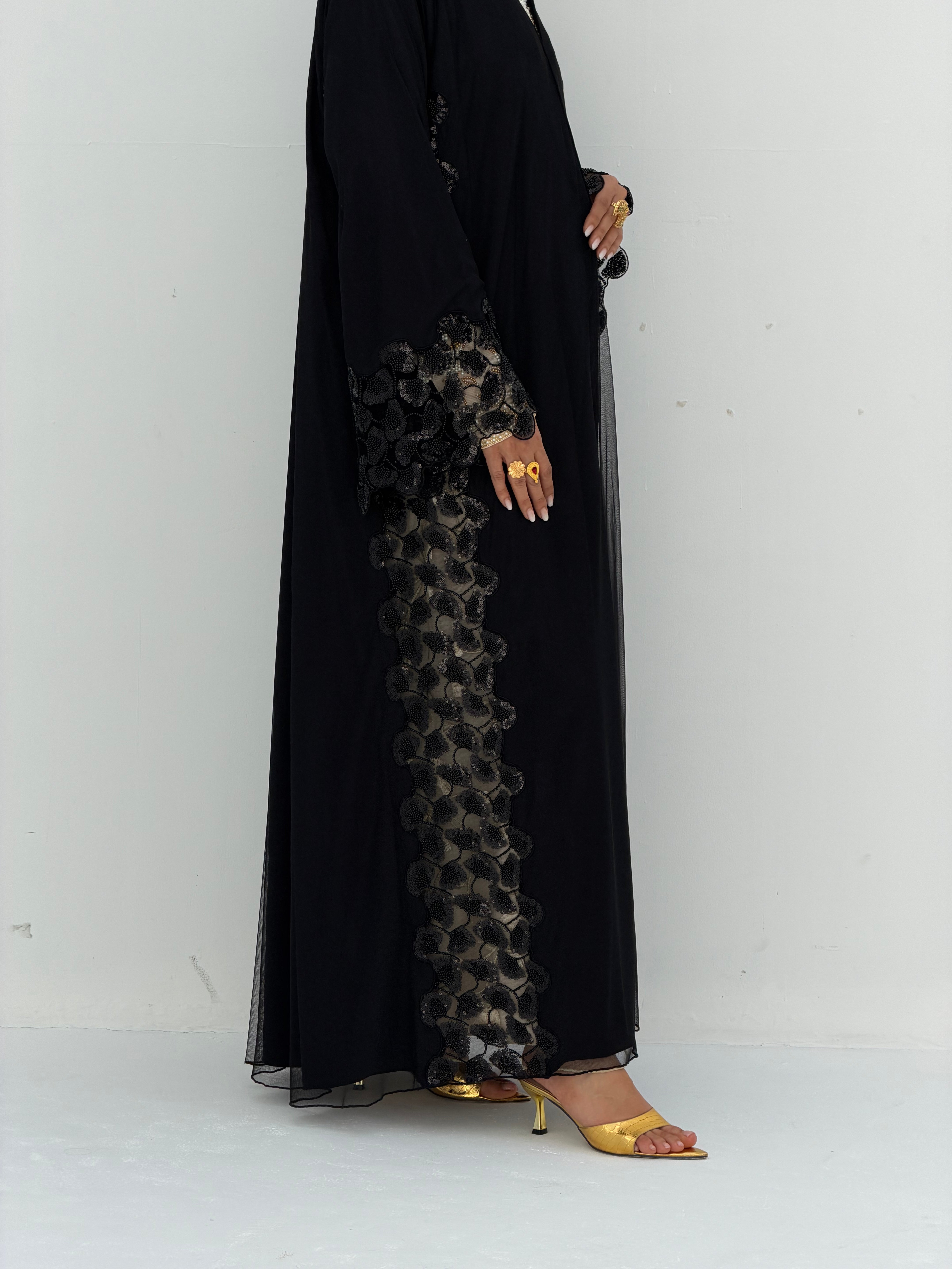 Jailan ( Abaya with Sheila )