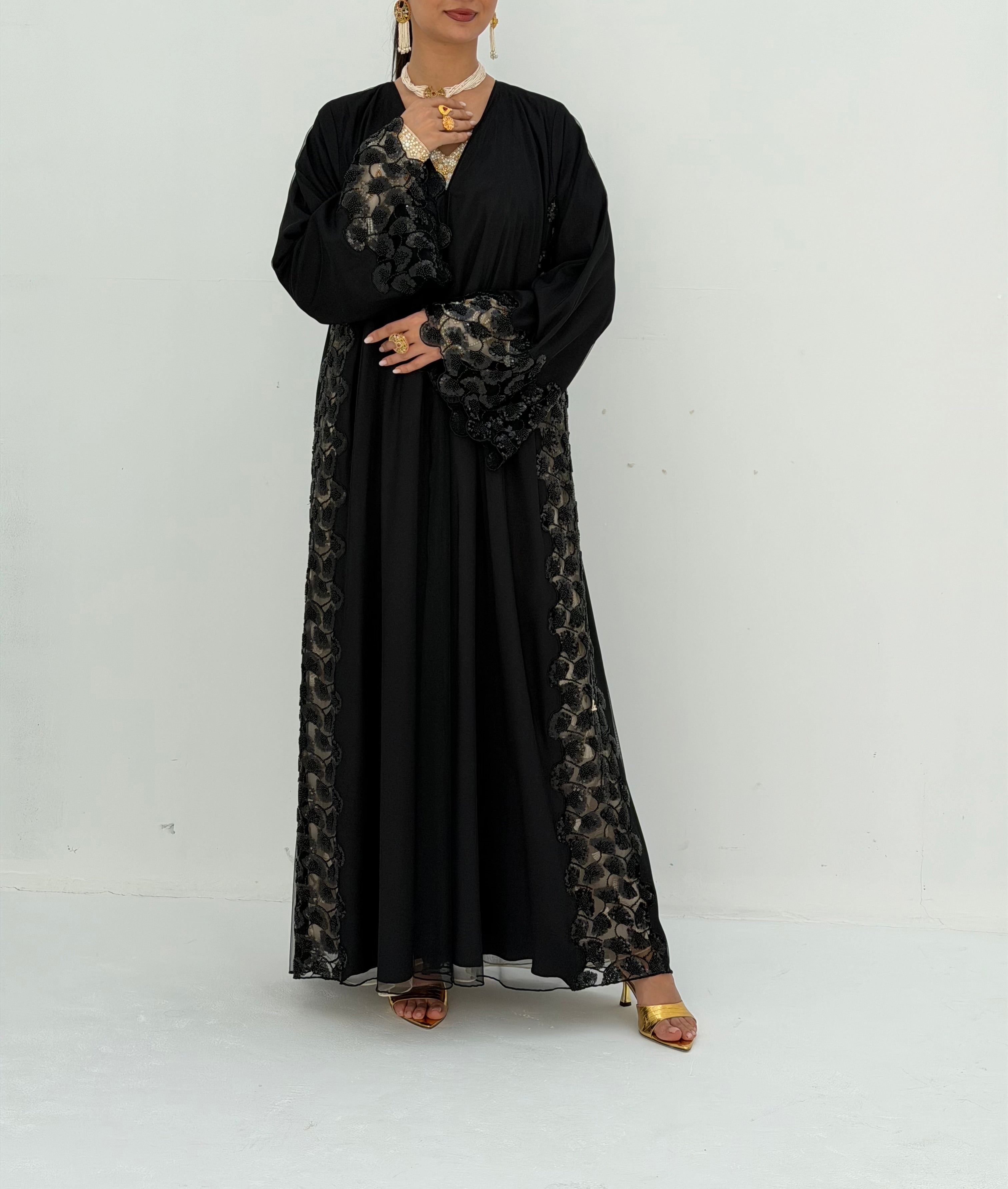 Jailan ( Abaya with Sheila )