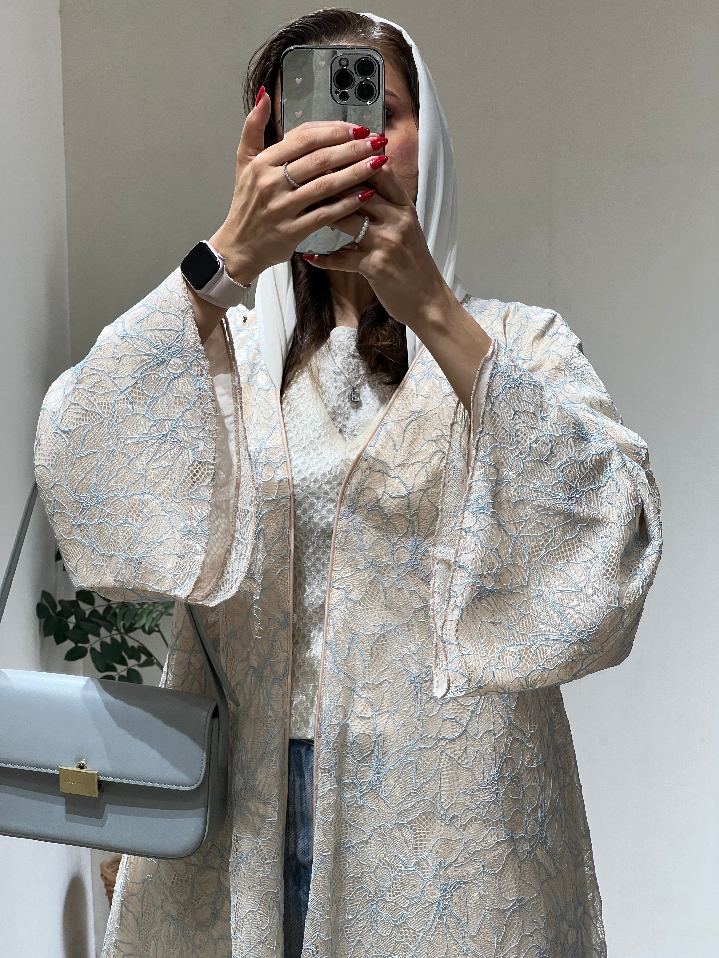 Hooriya ( Abaya with sheila )