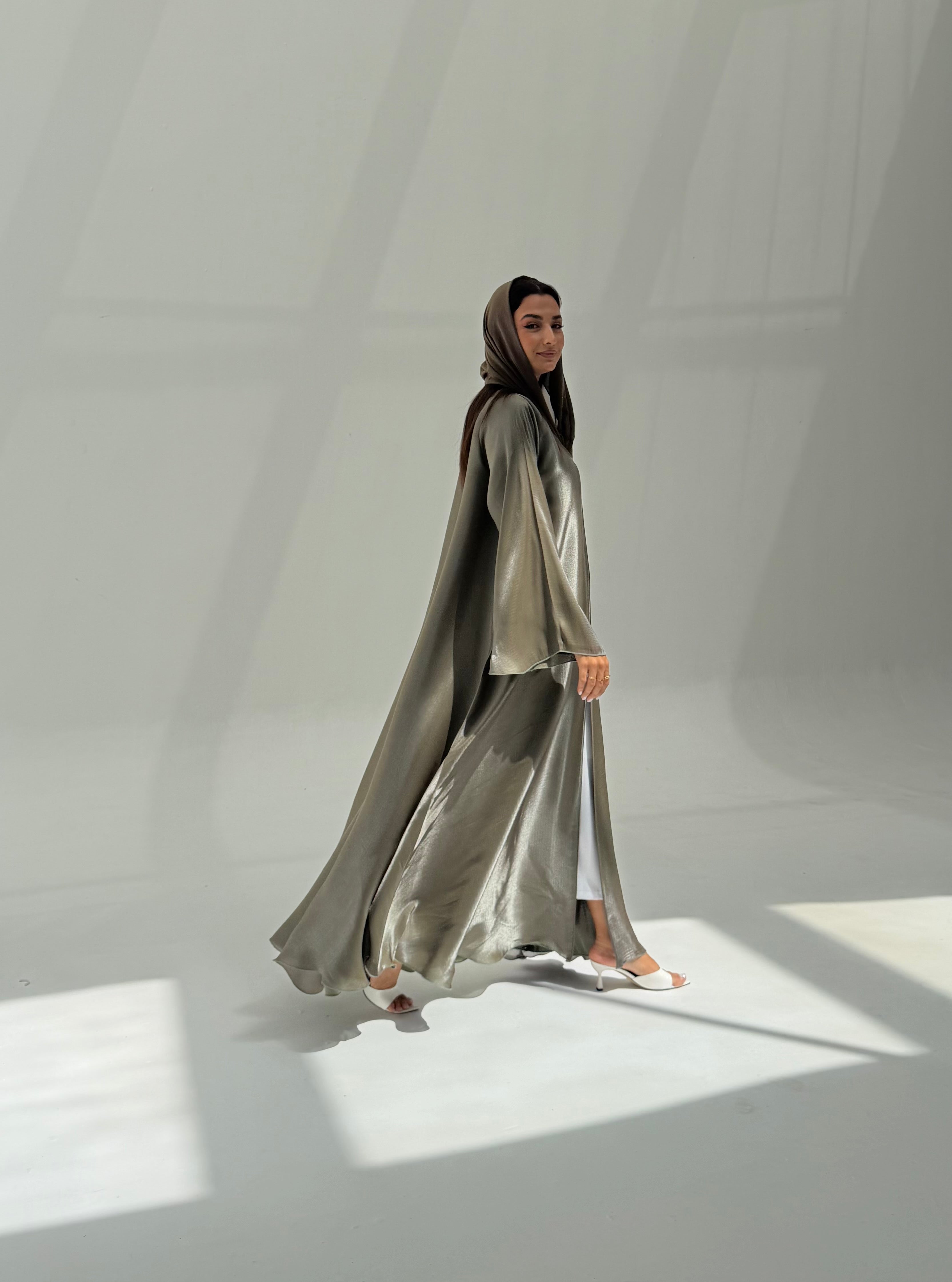 Naseem ( Abaya with Sheila )