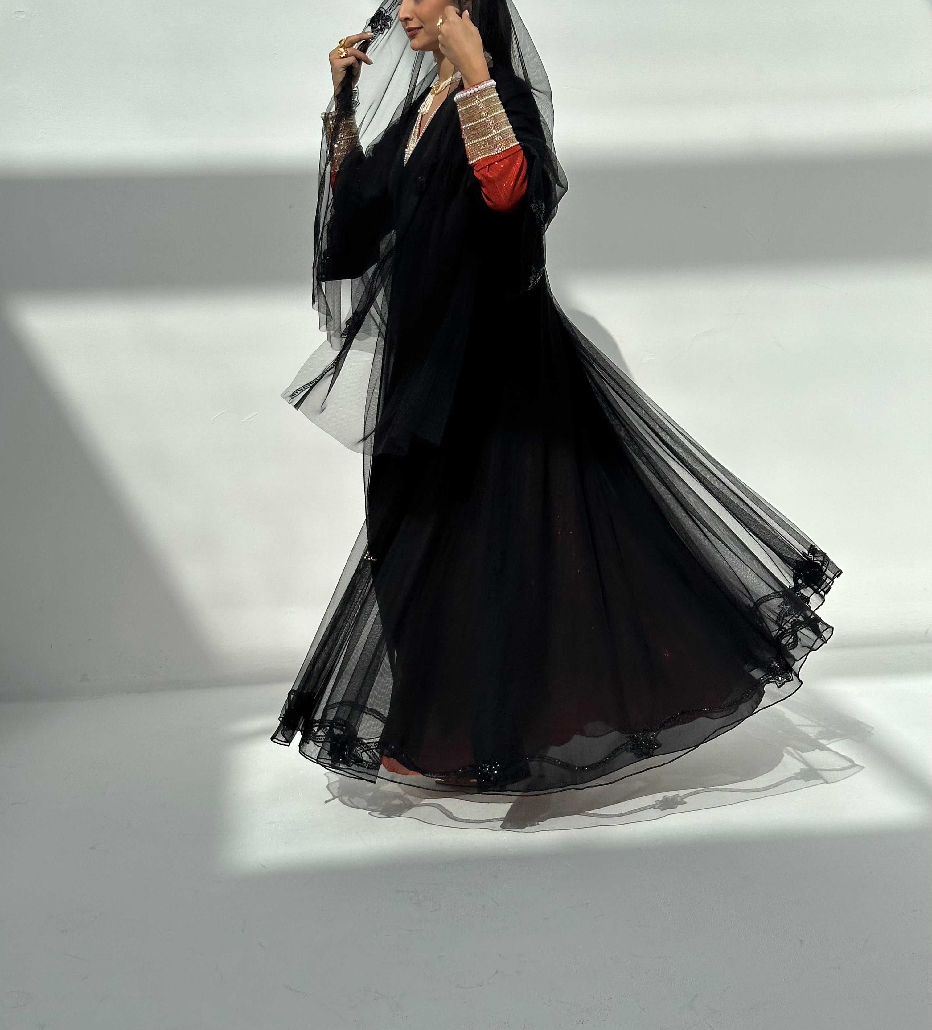 MARYAM ( Abaya with sheila )