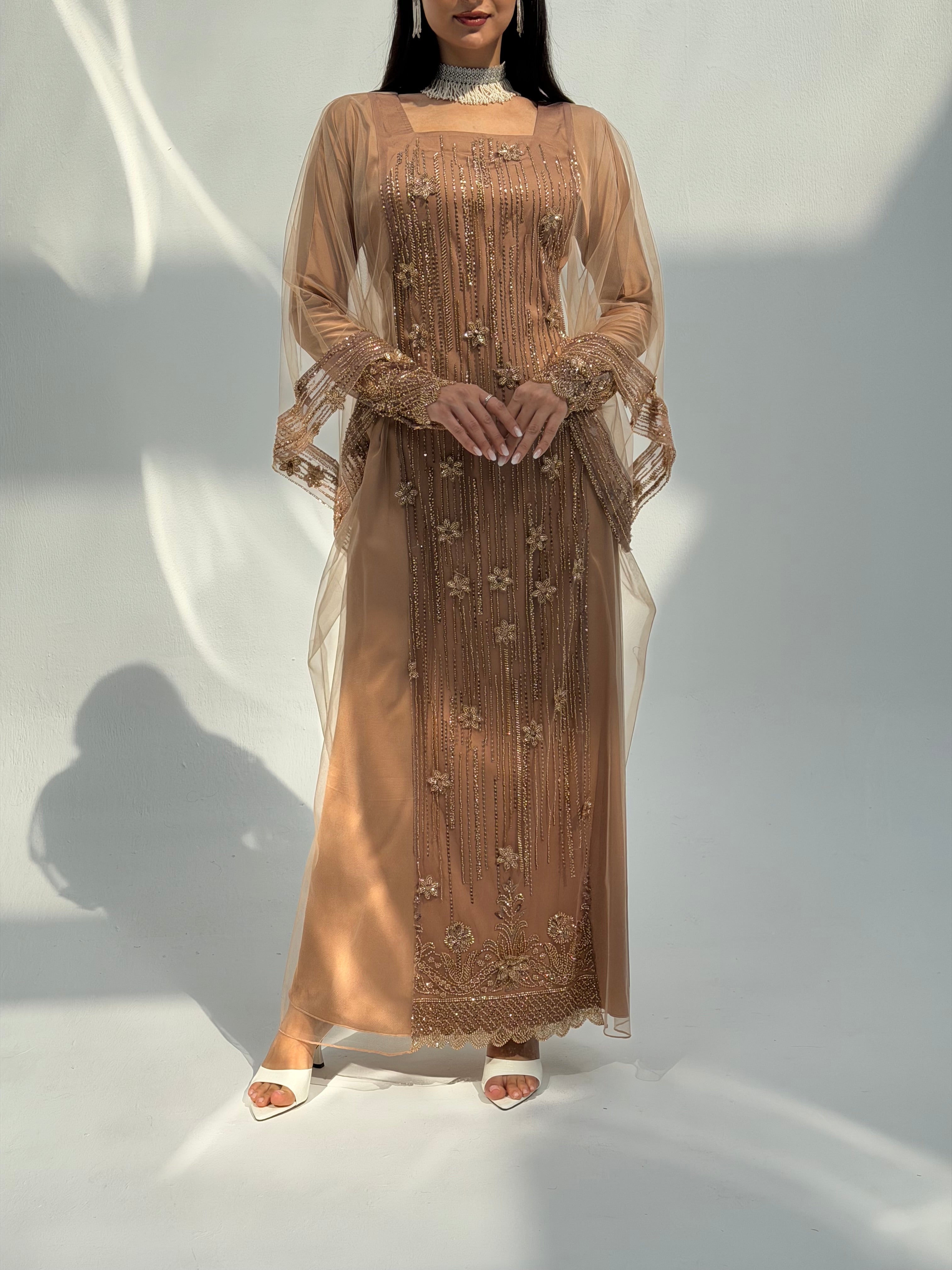 Latifa ( Thob Emarati )