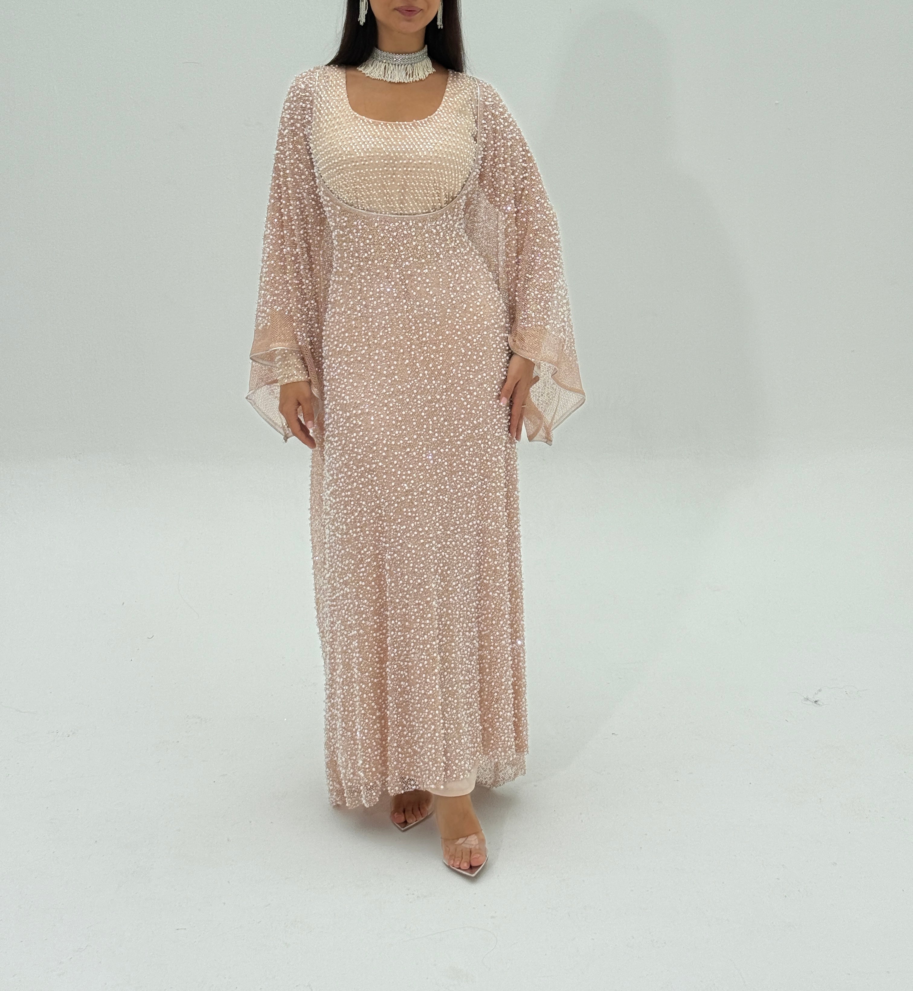 Sukoon  ( Emarati Thob) ثوب الاماراتي