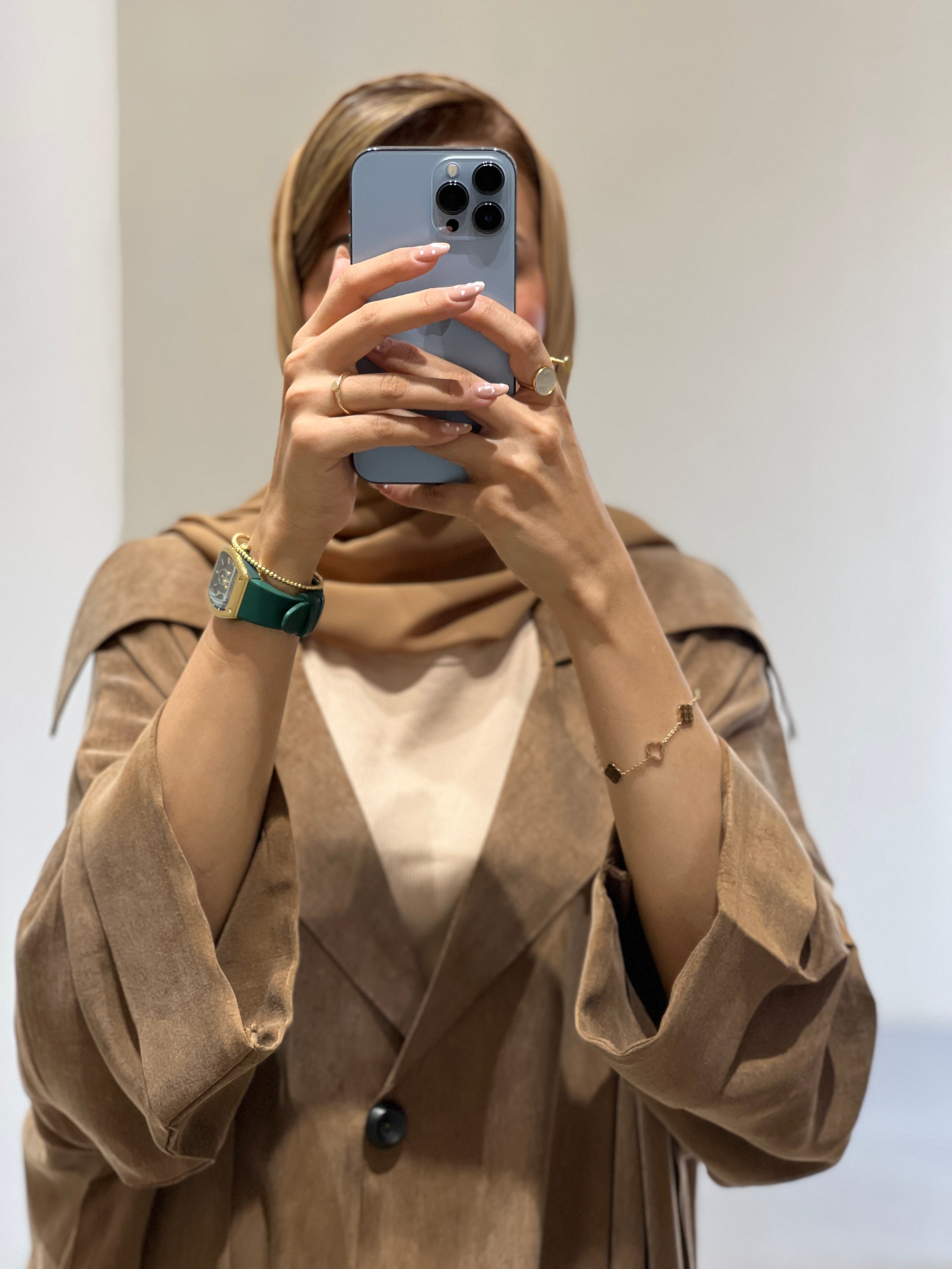 476 Abaya