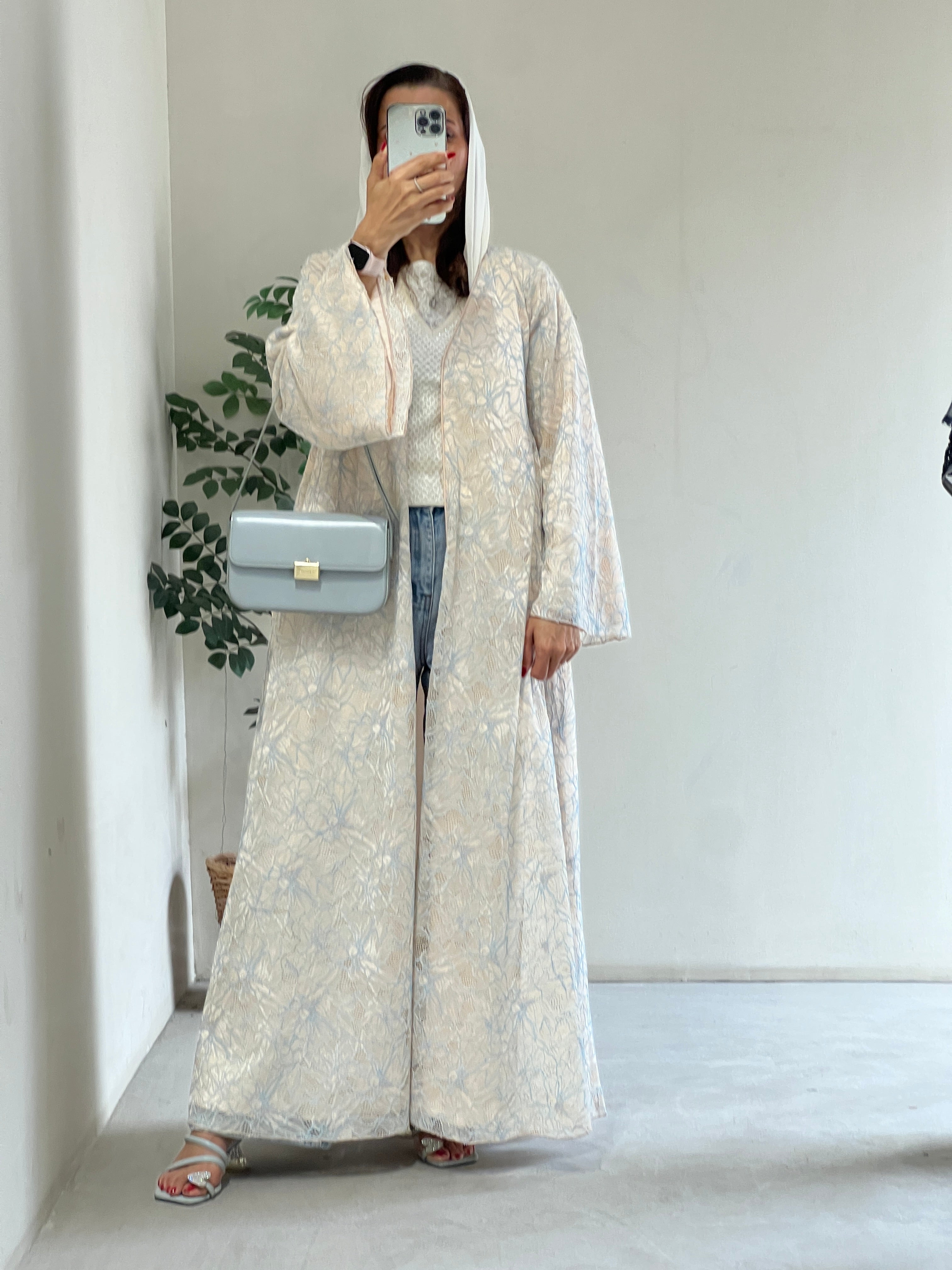 Hooriya ( Abaya with sheila )