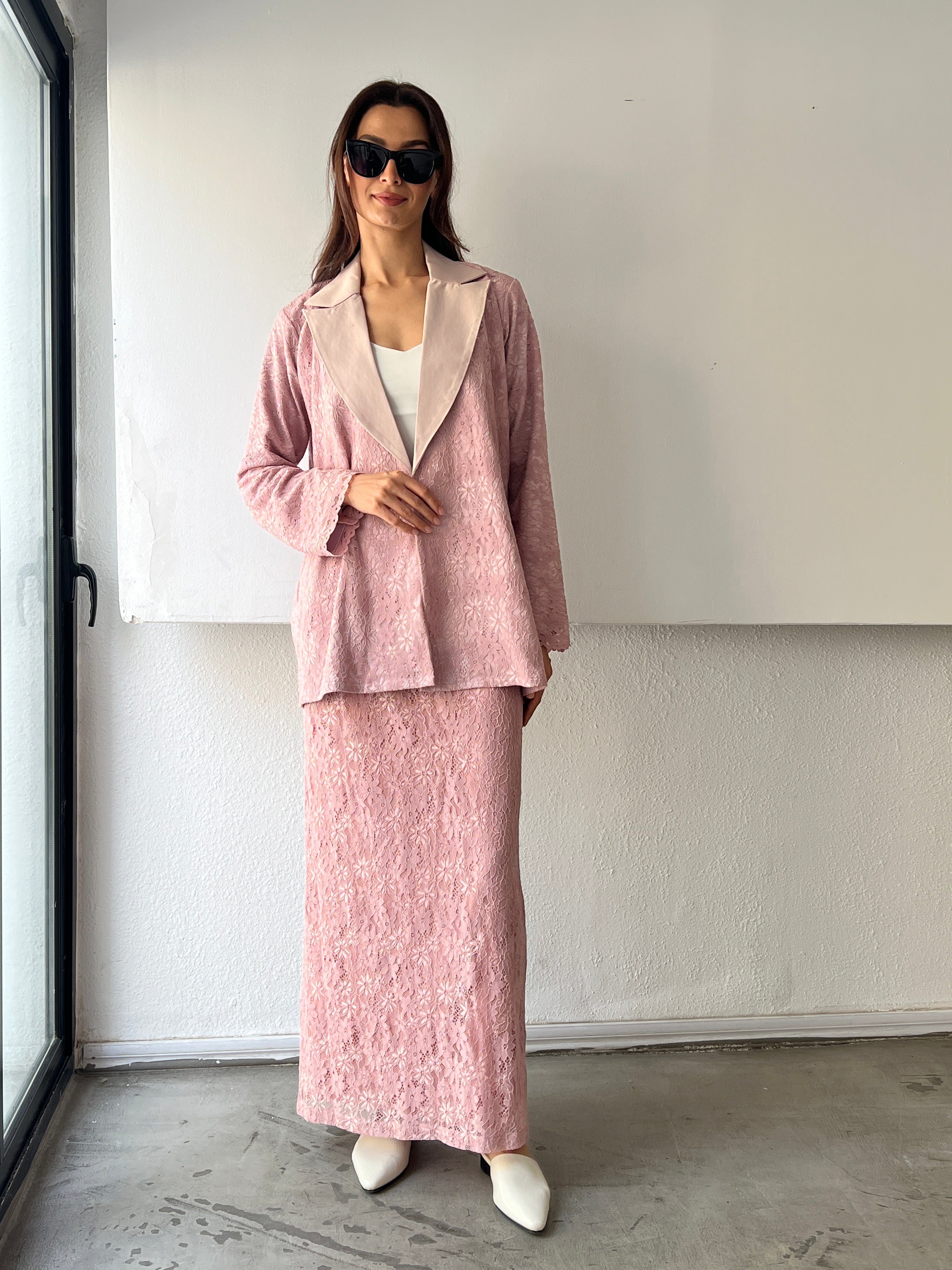 582 Blazer & Skirt
