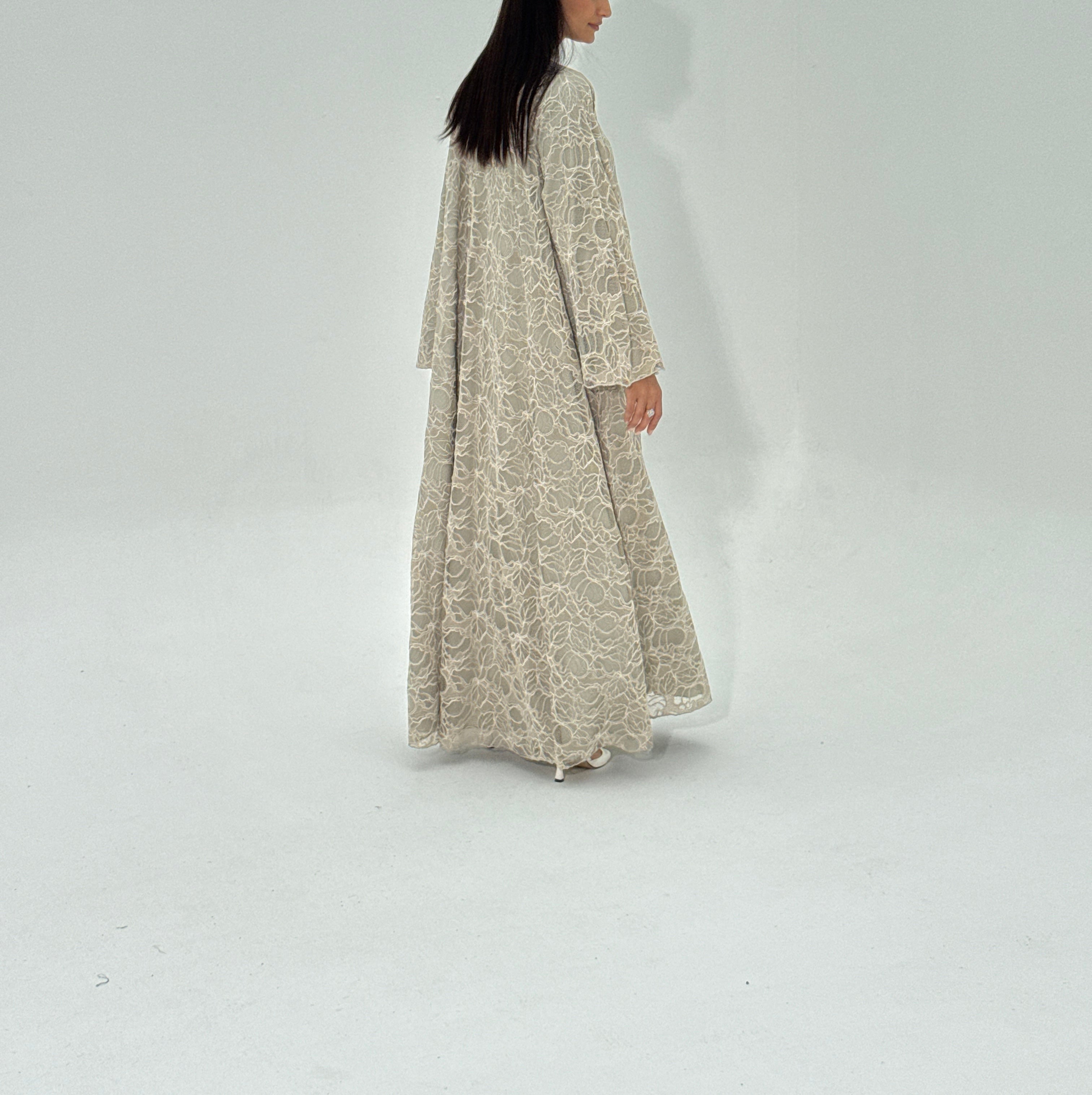 Hooriya ( Abaya with sheila )