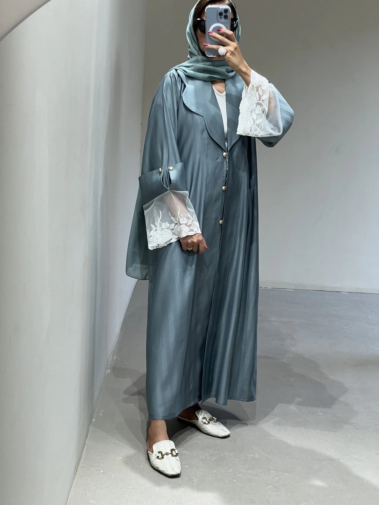 478 Abaya & Sheilla
