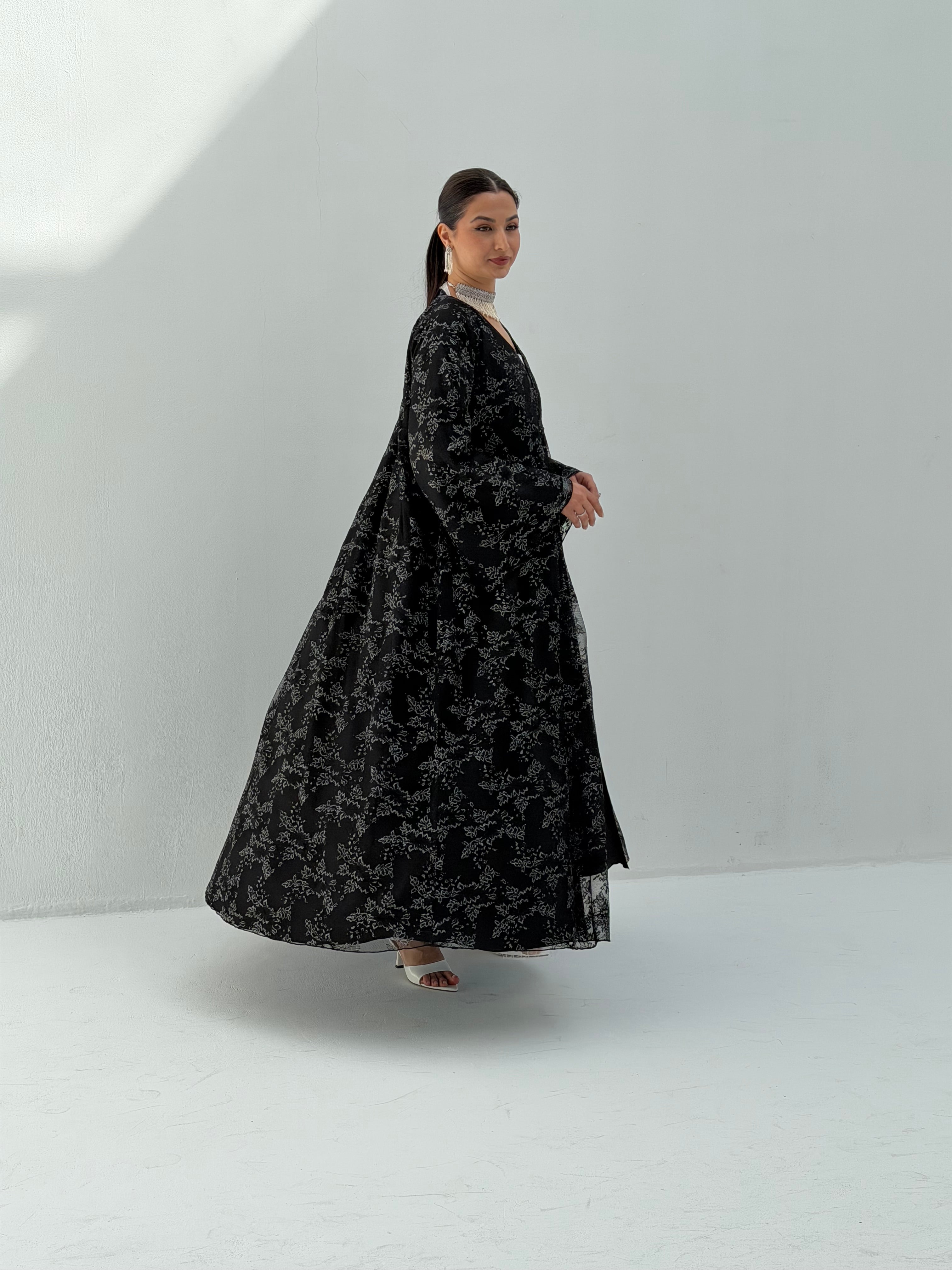 ZAHRA  ( Dantil Abaya With Sheila )