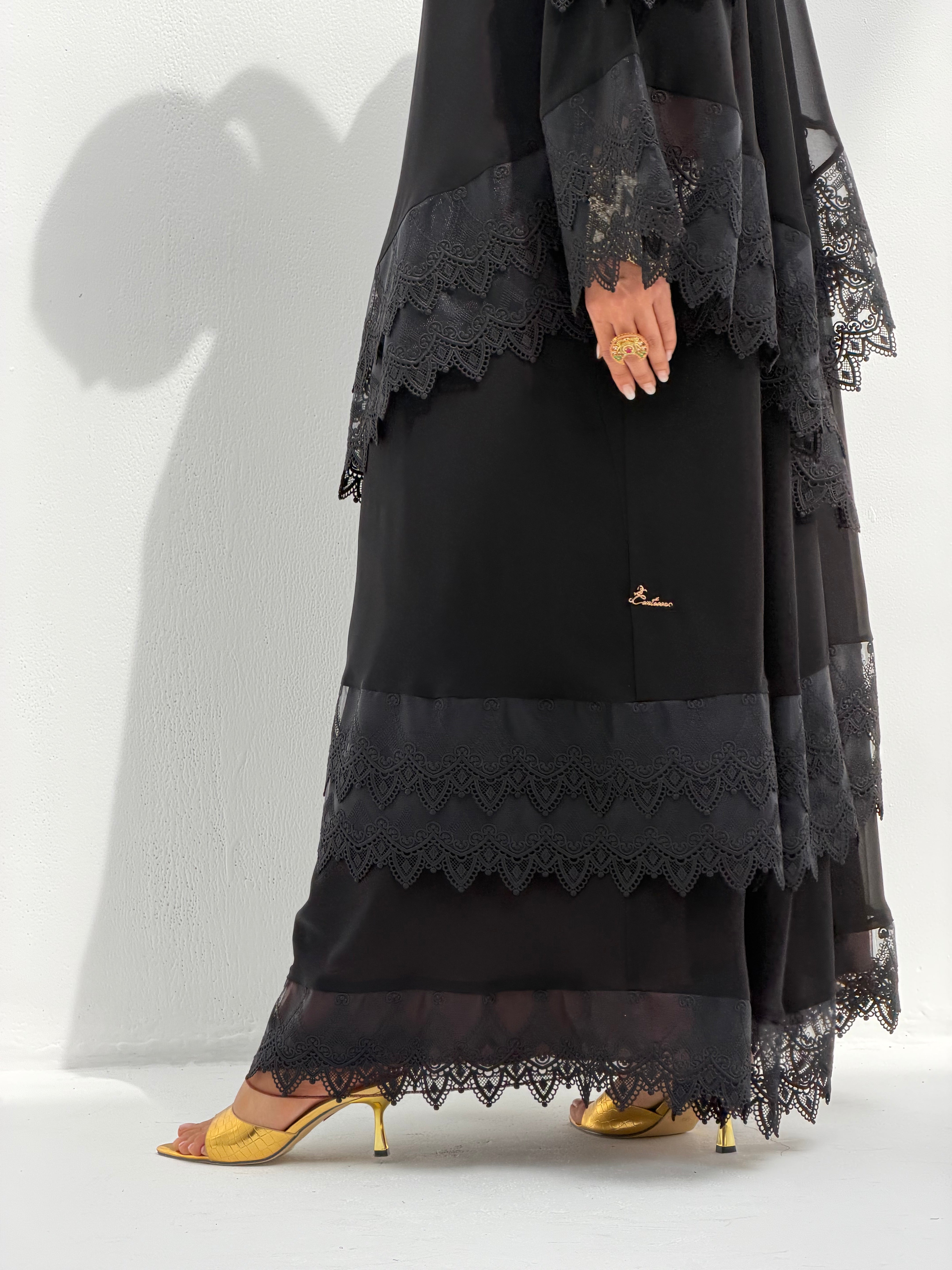 NARJES ( Abaya With Sheila )