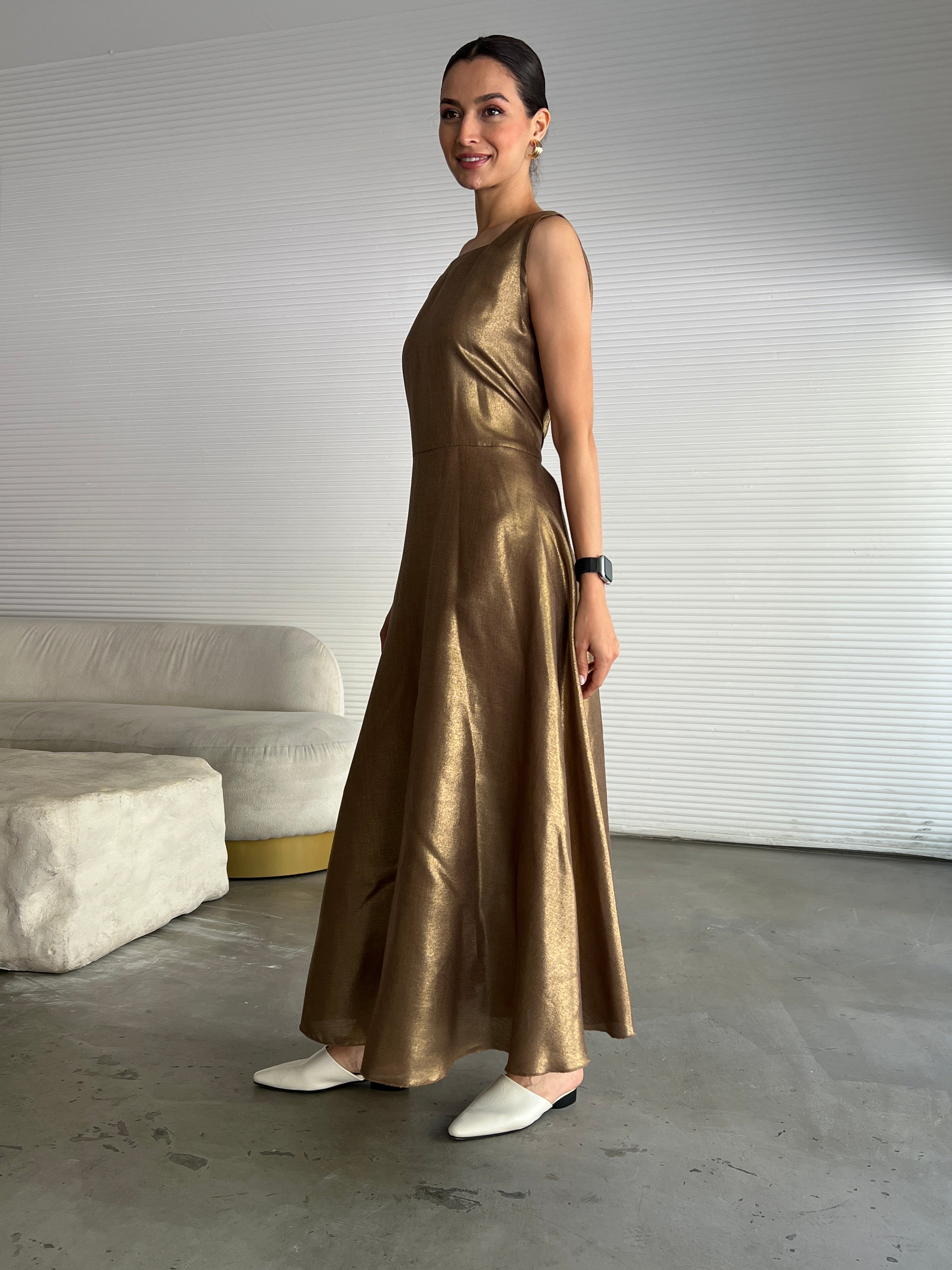 586 Dress & Blouse