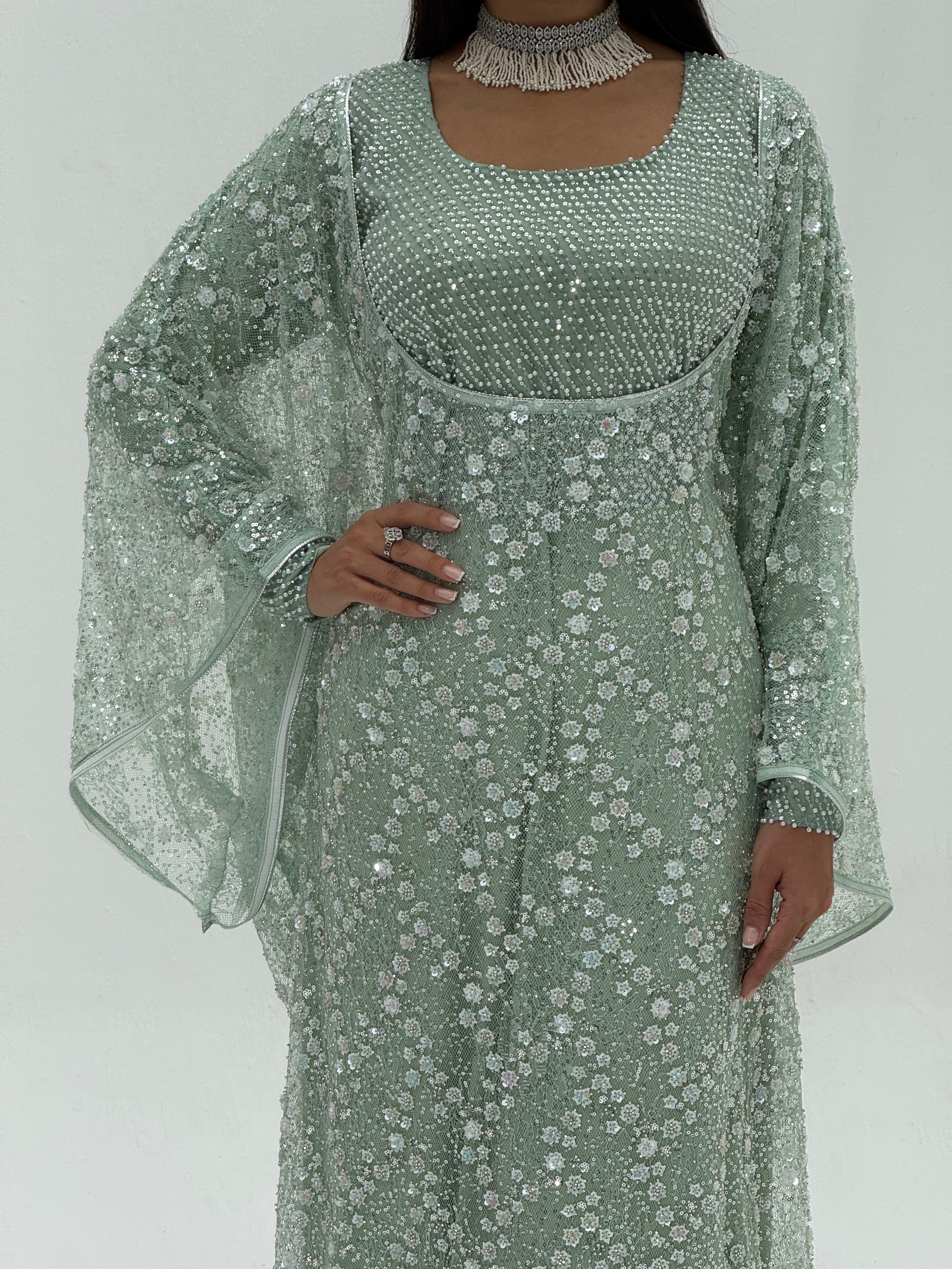 Layaly  Emarati Thob /ثوب اماراتي