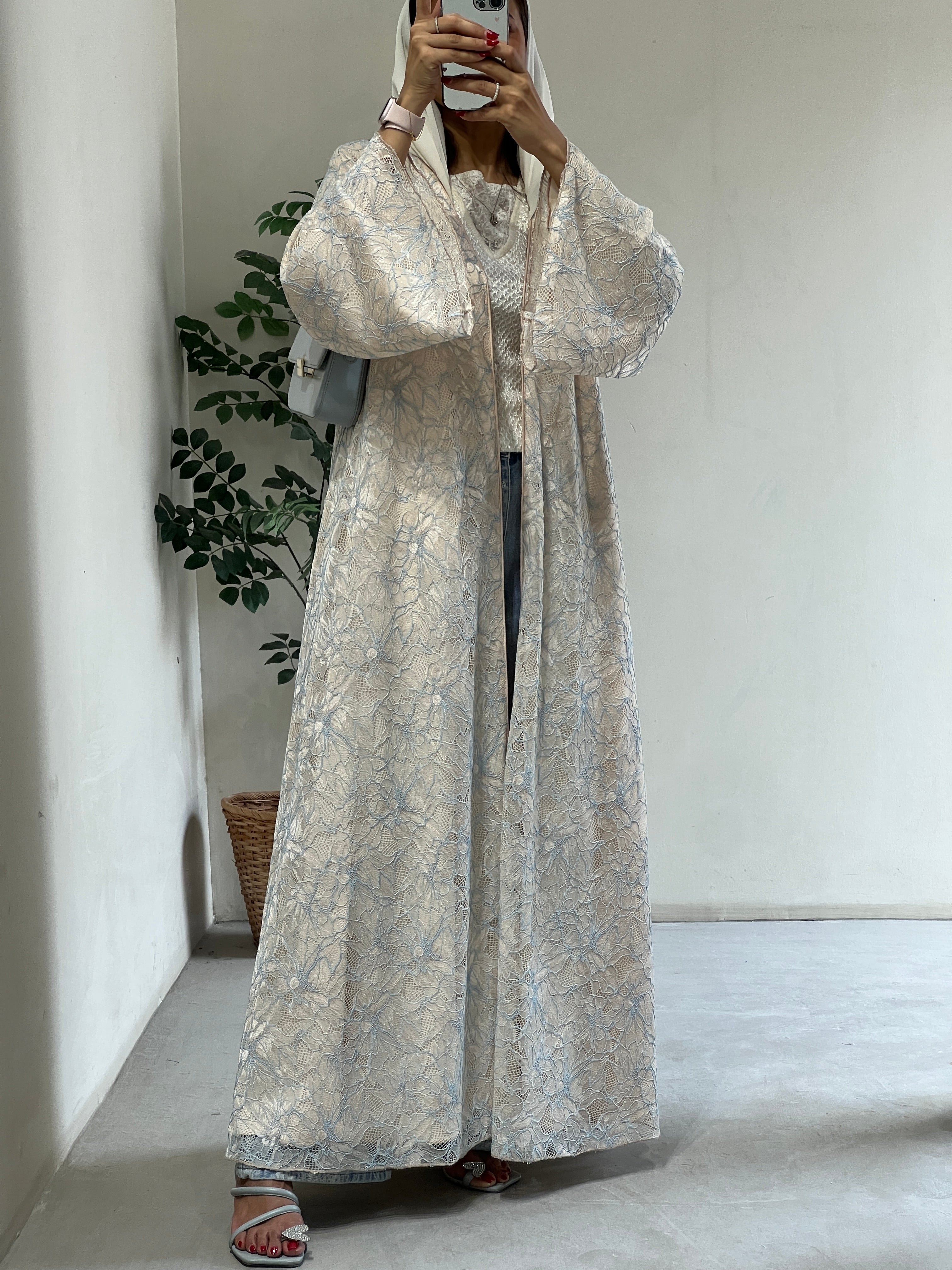 Hooriya ( Abaya with sheila )