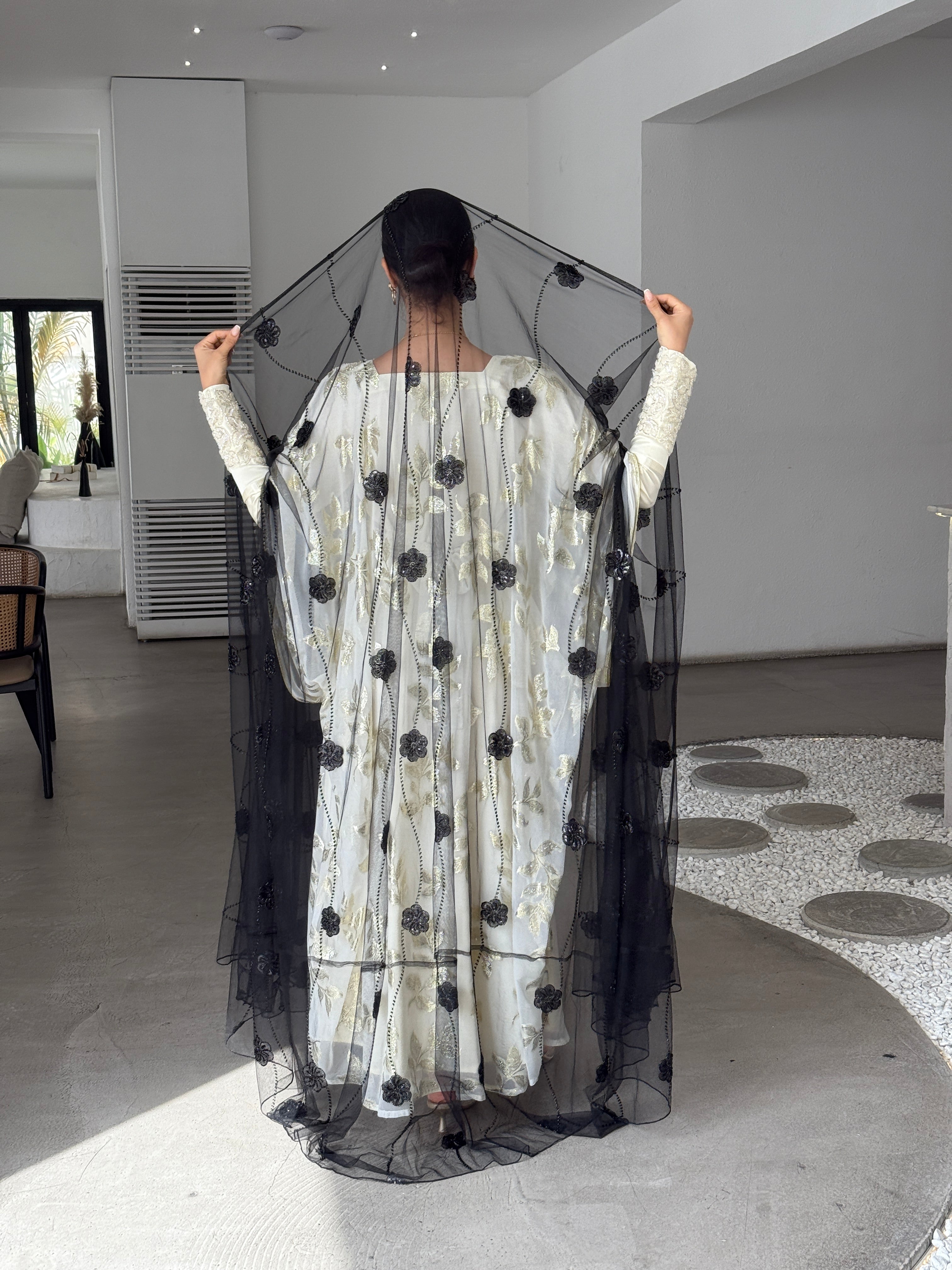 HEBA - Contessa Collection