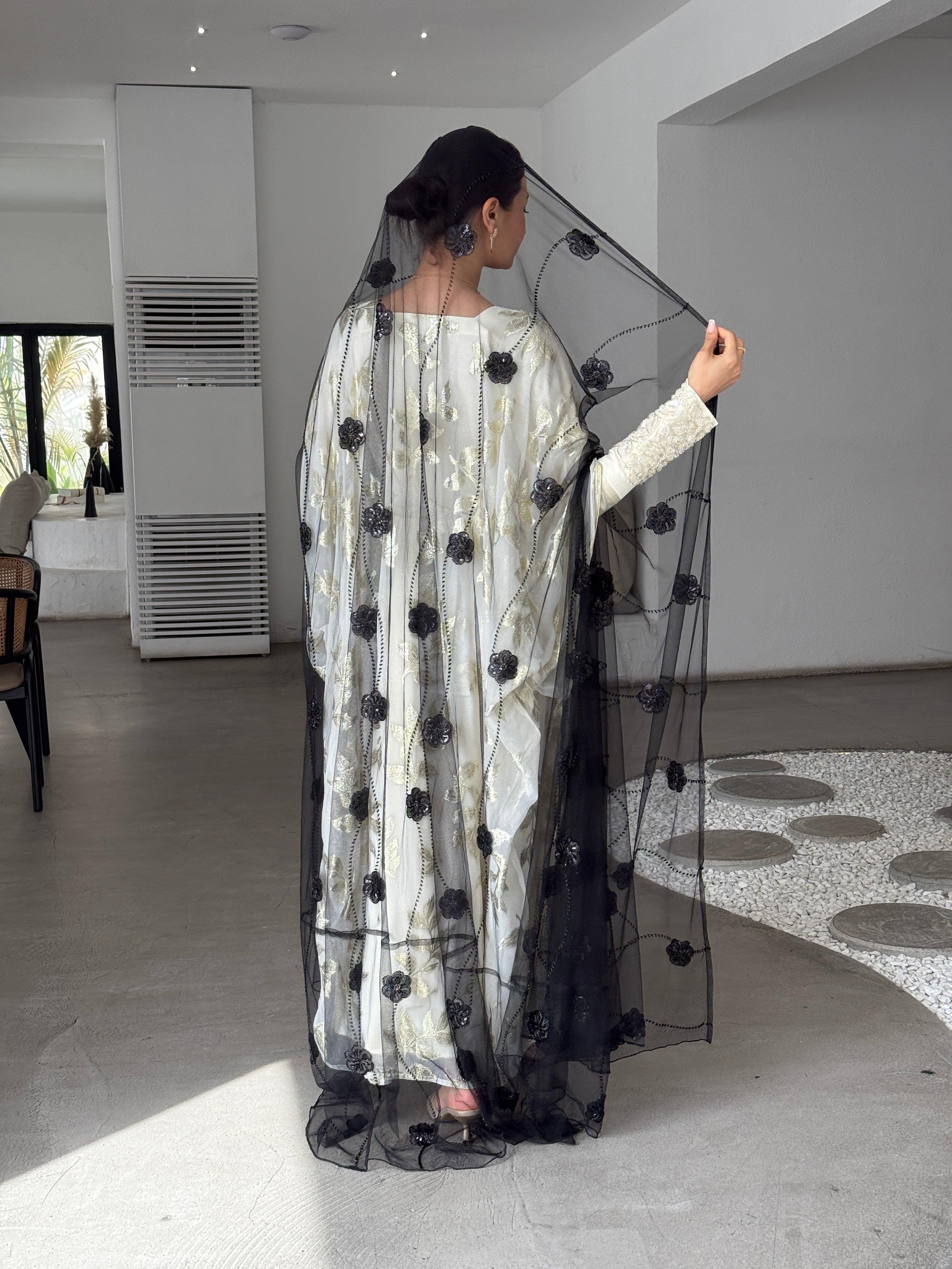 HEBA - Contessa Collection