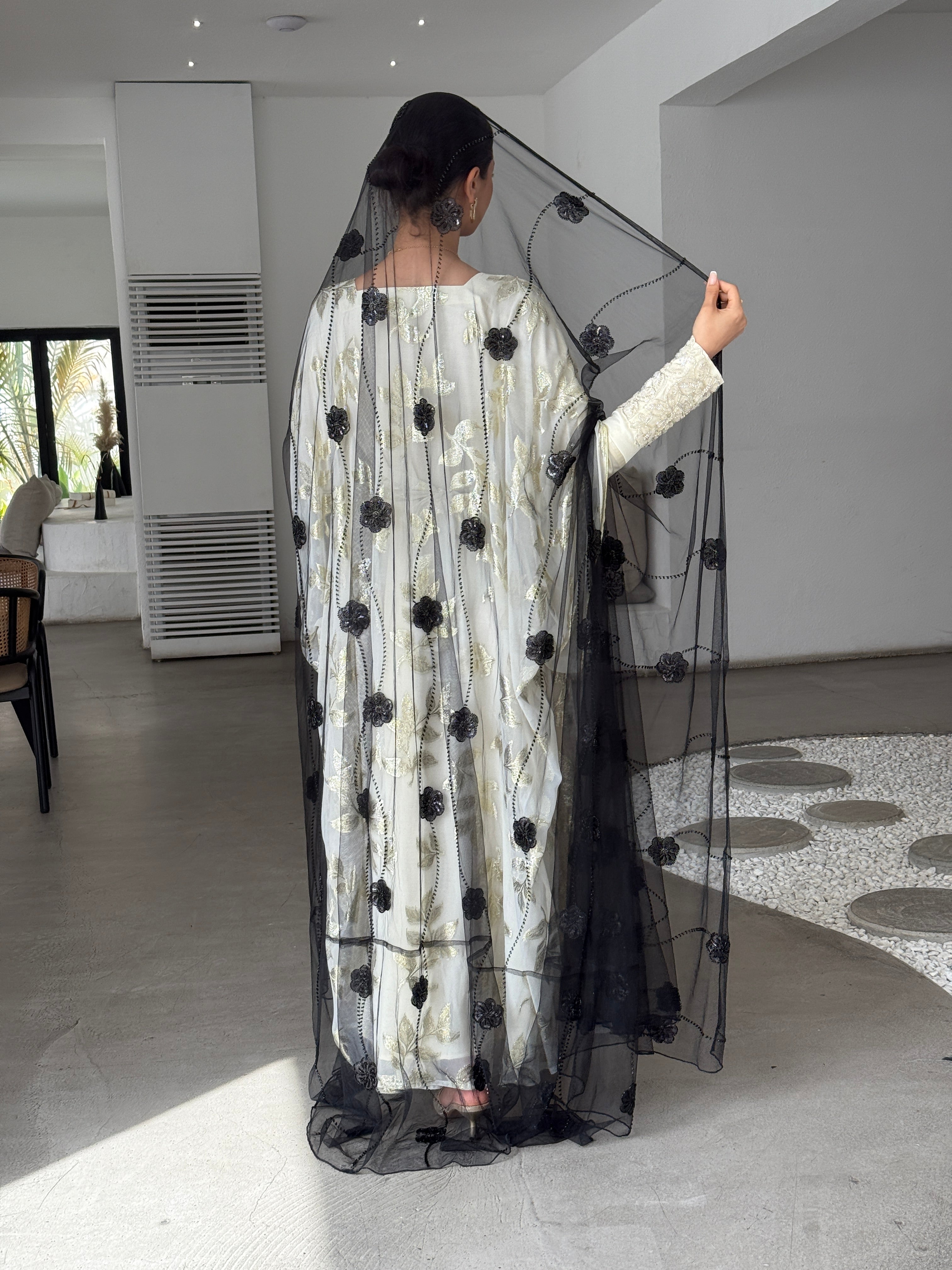 HEBA - Contessa Collection