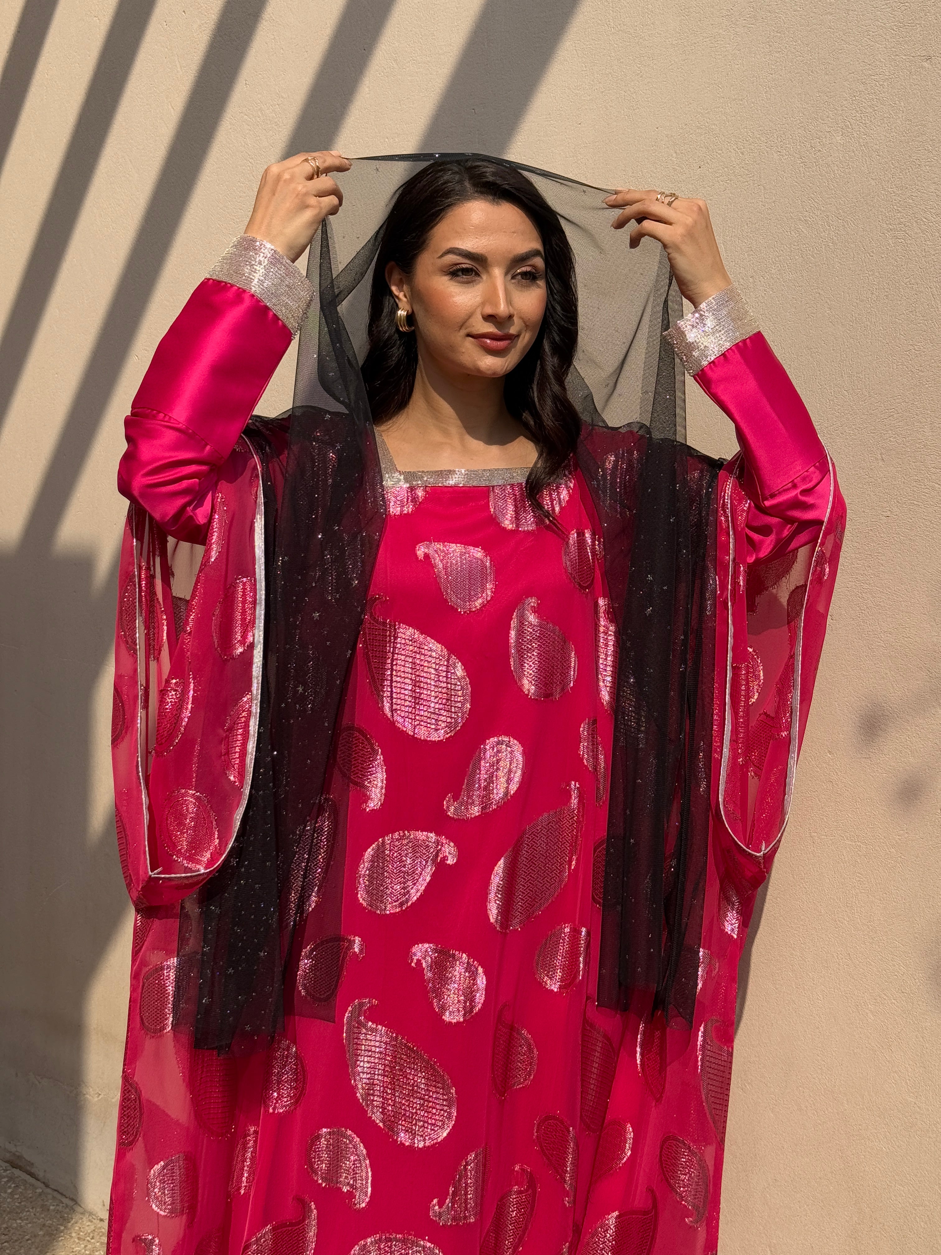 HEND - Contessa Collection