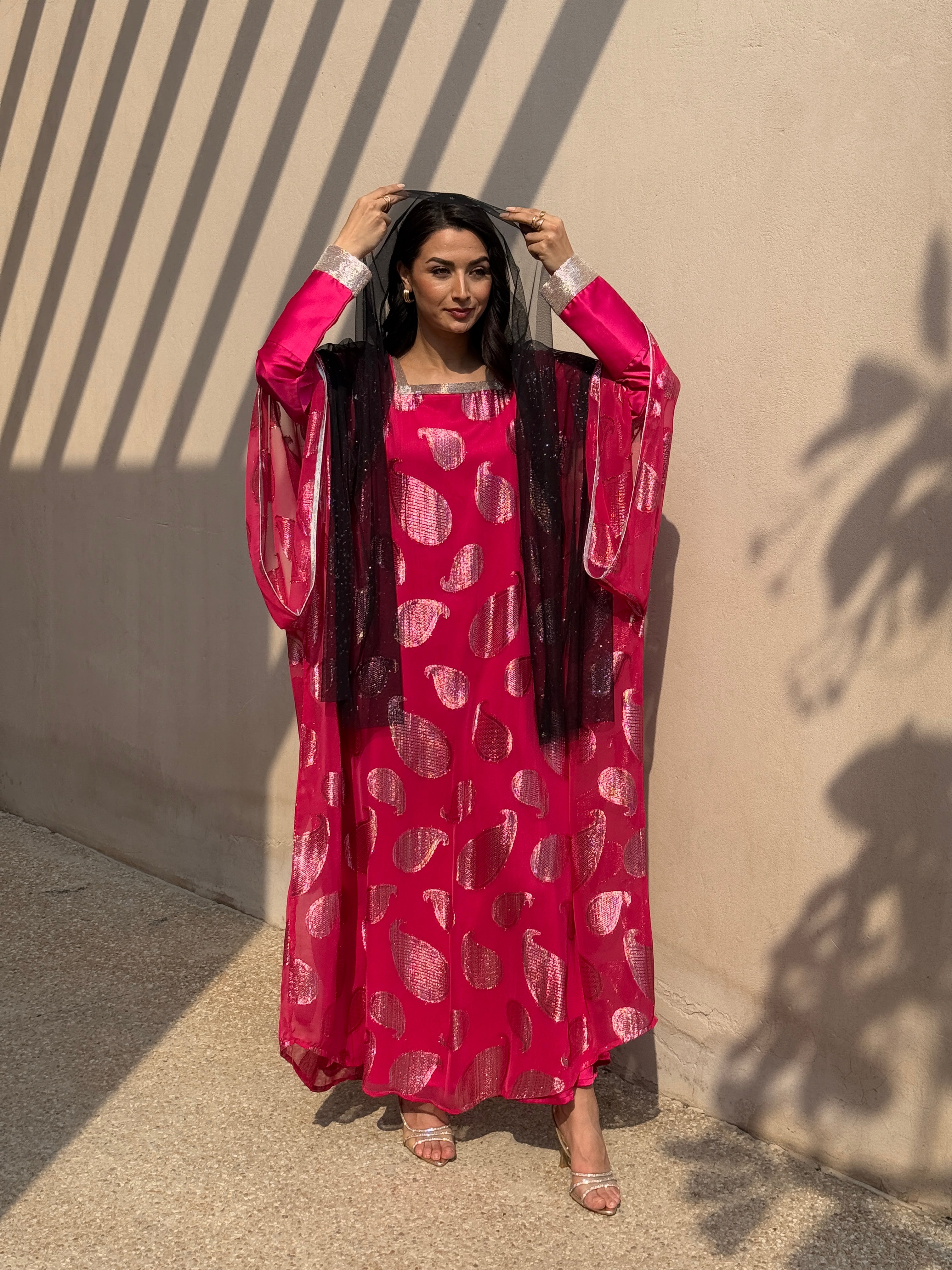 HEND - Contessa Collection