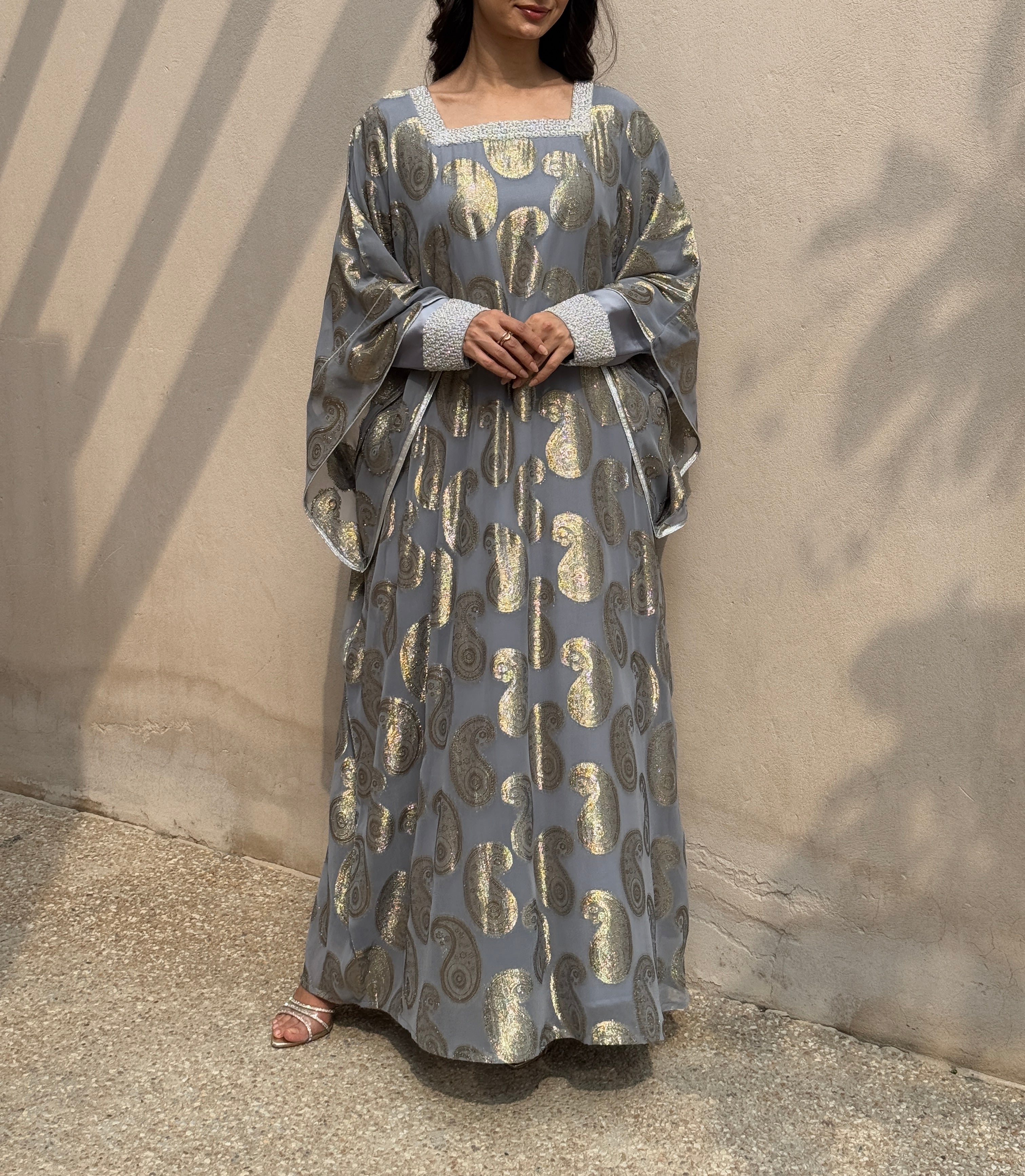 HEND - Contessa Collection