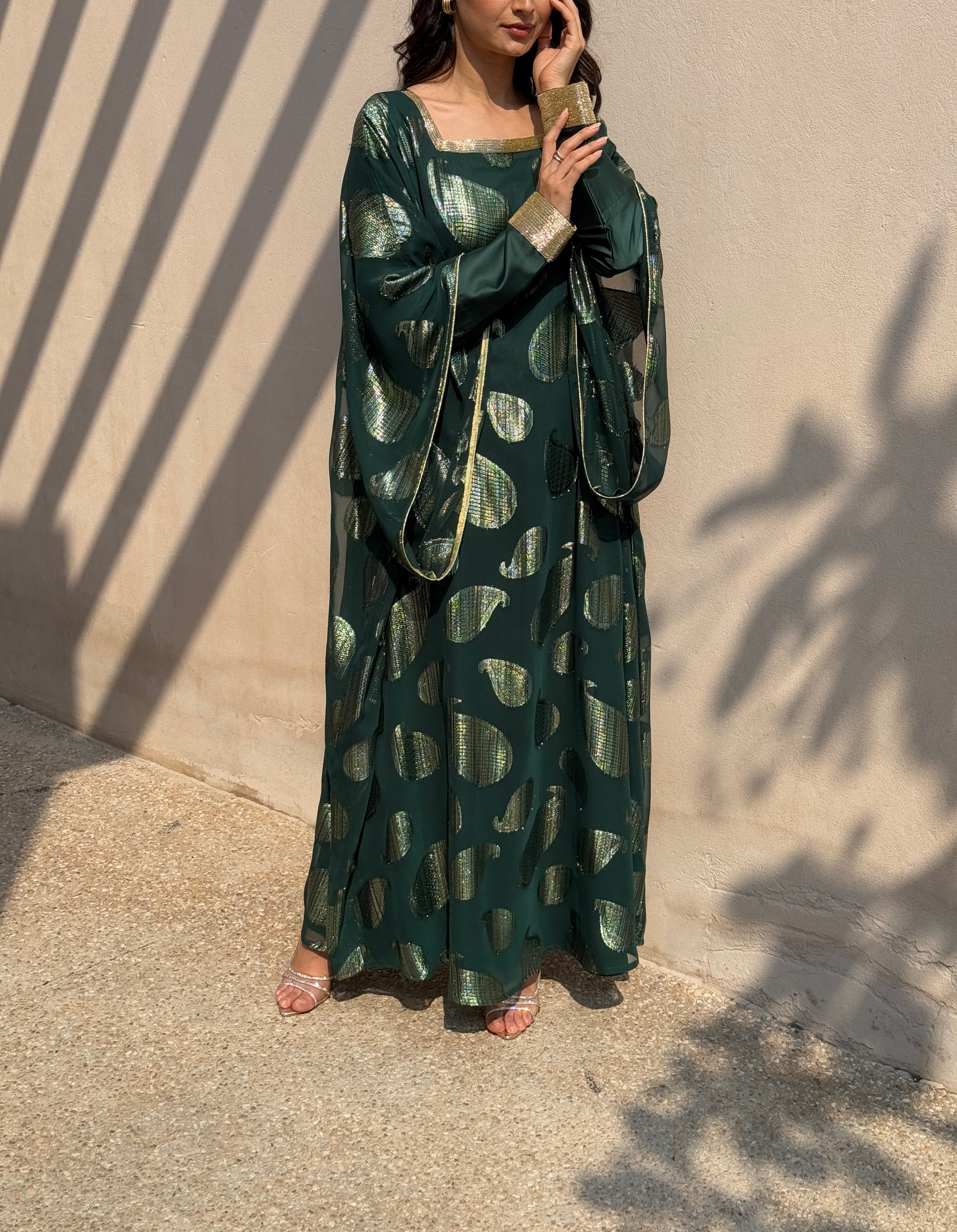 HEND - Contessa Collection