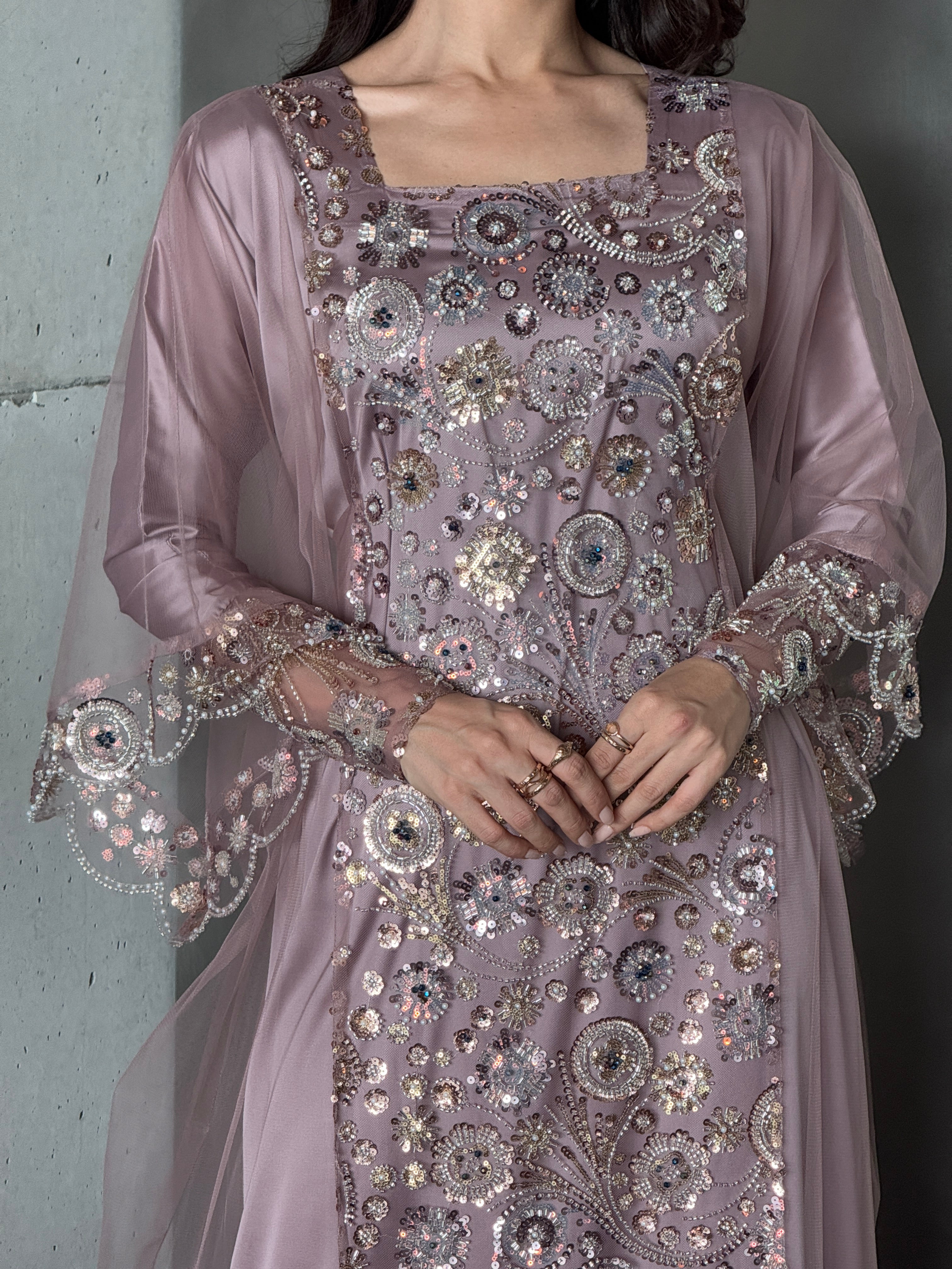 HESSA - Contessa Collection