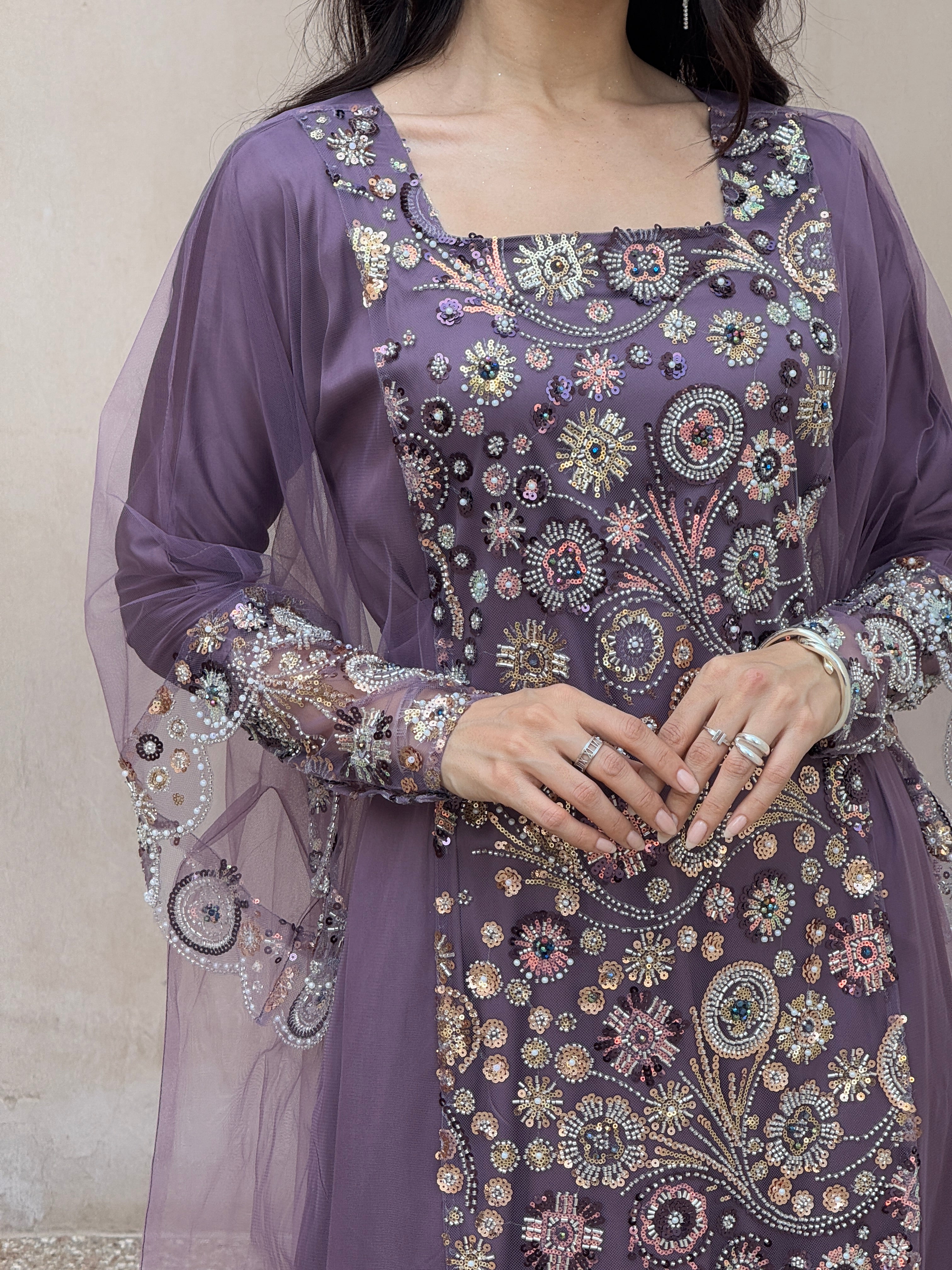 HESSA - Contessa Collection