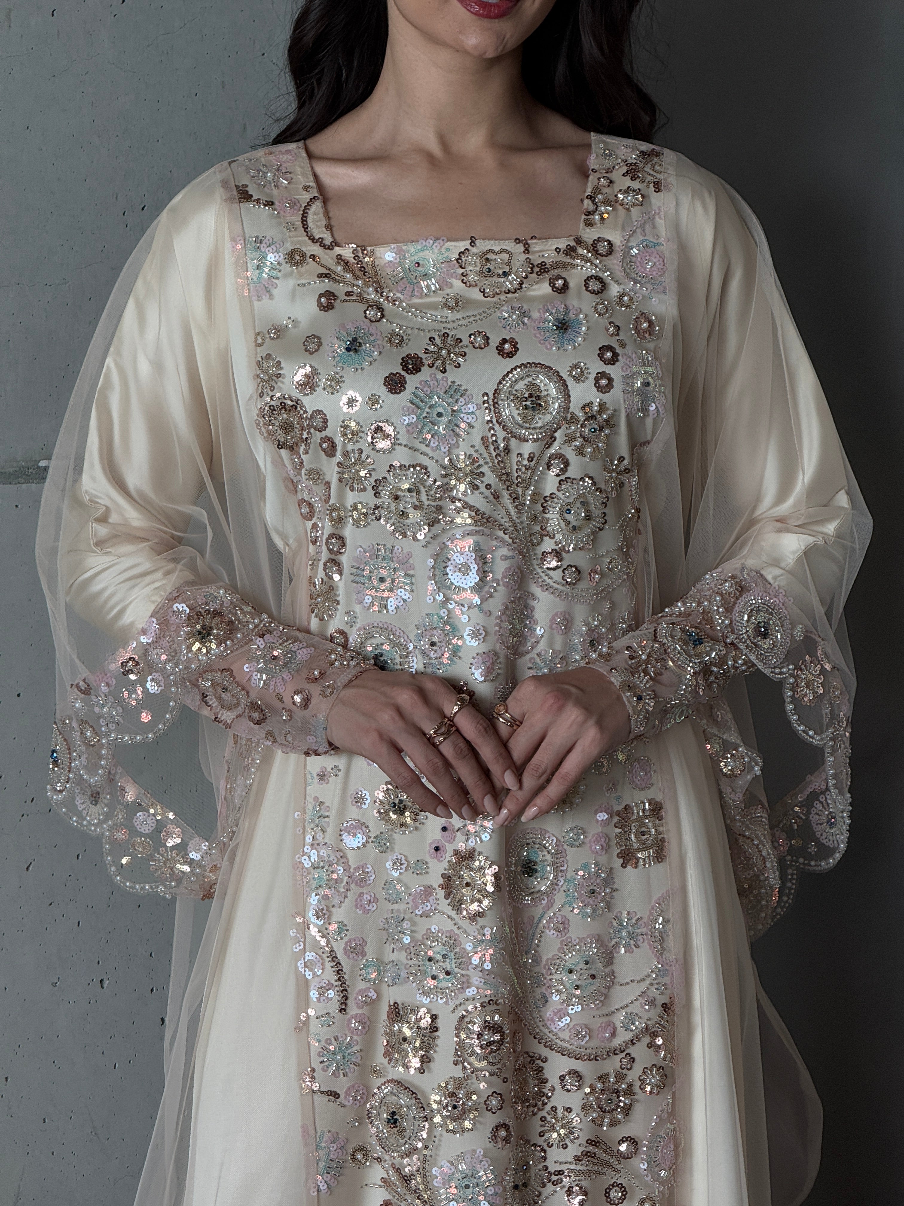 HESSA - Contessa Collection