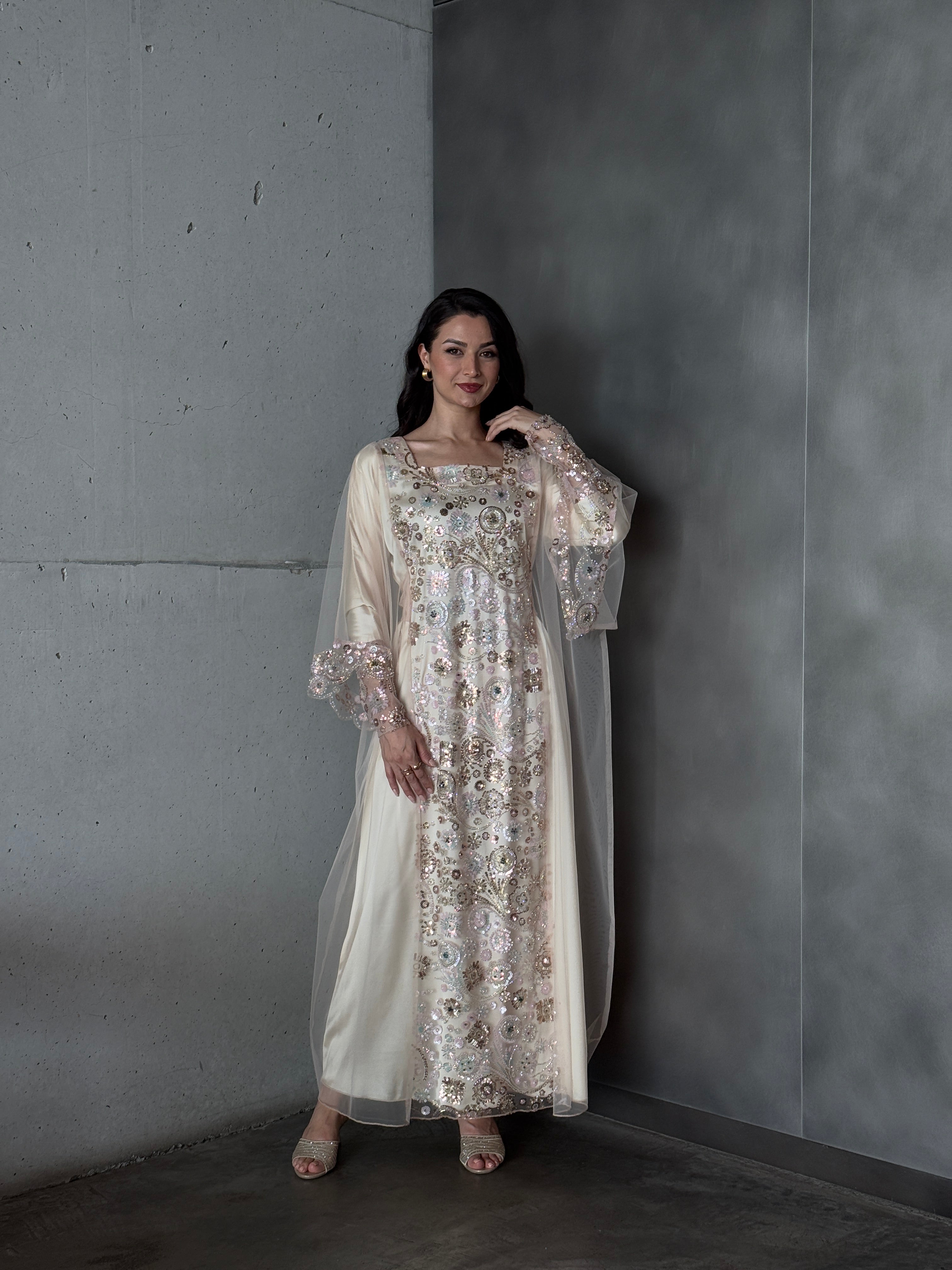 HESSA - Contessa Collection