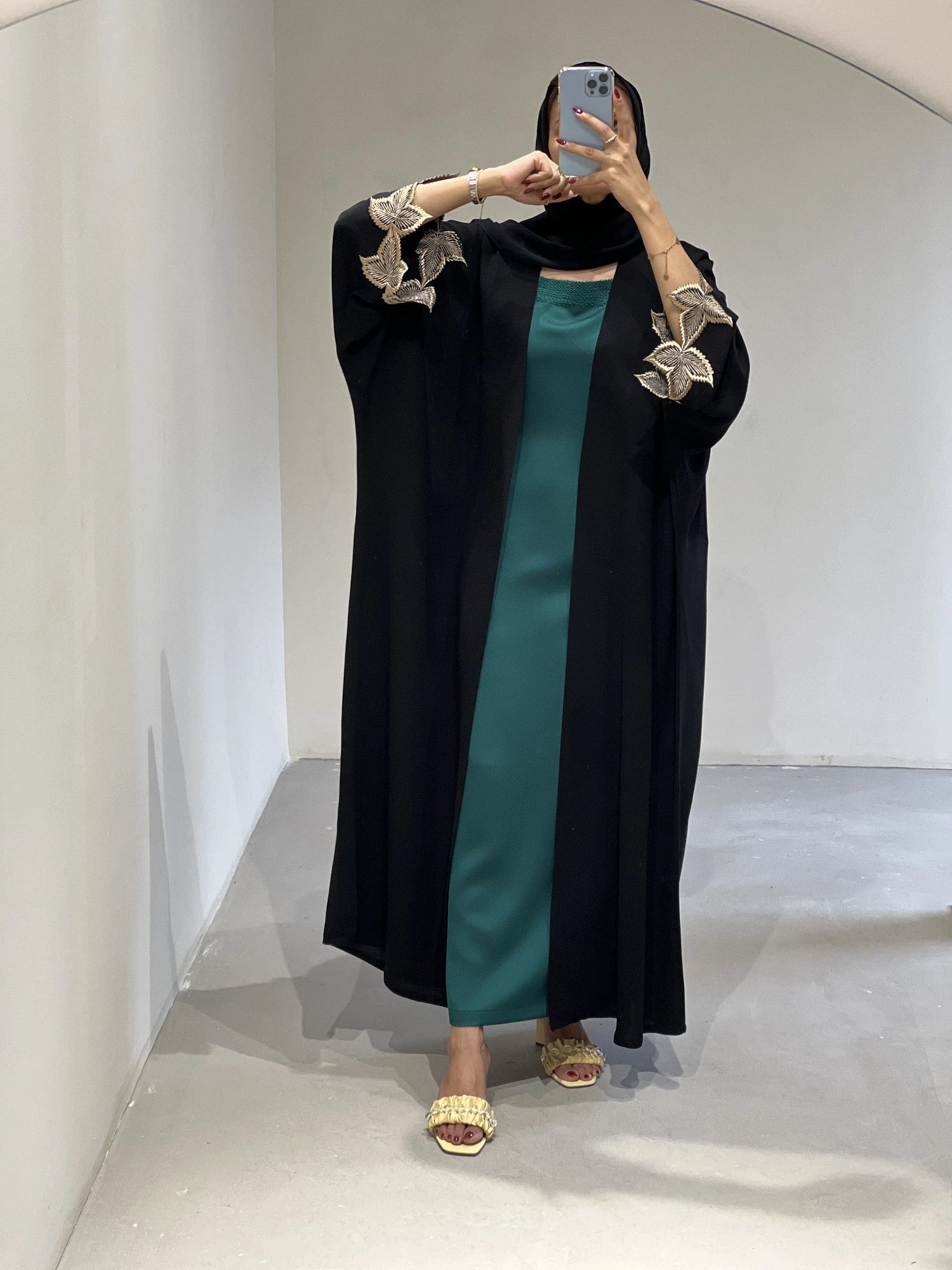 397 Abaya