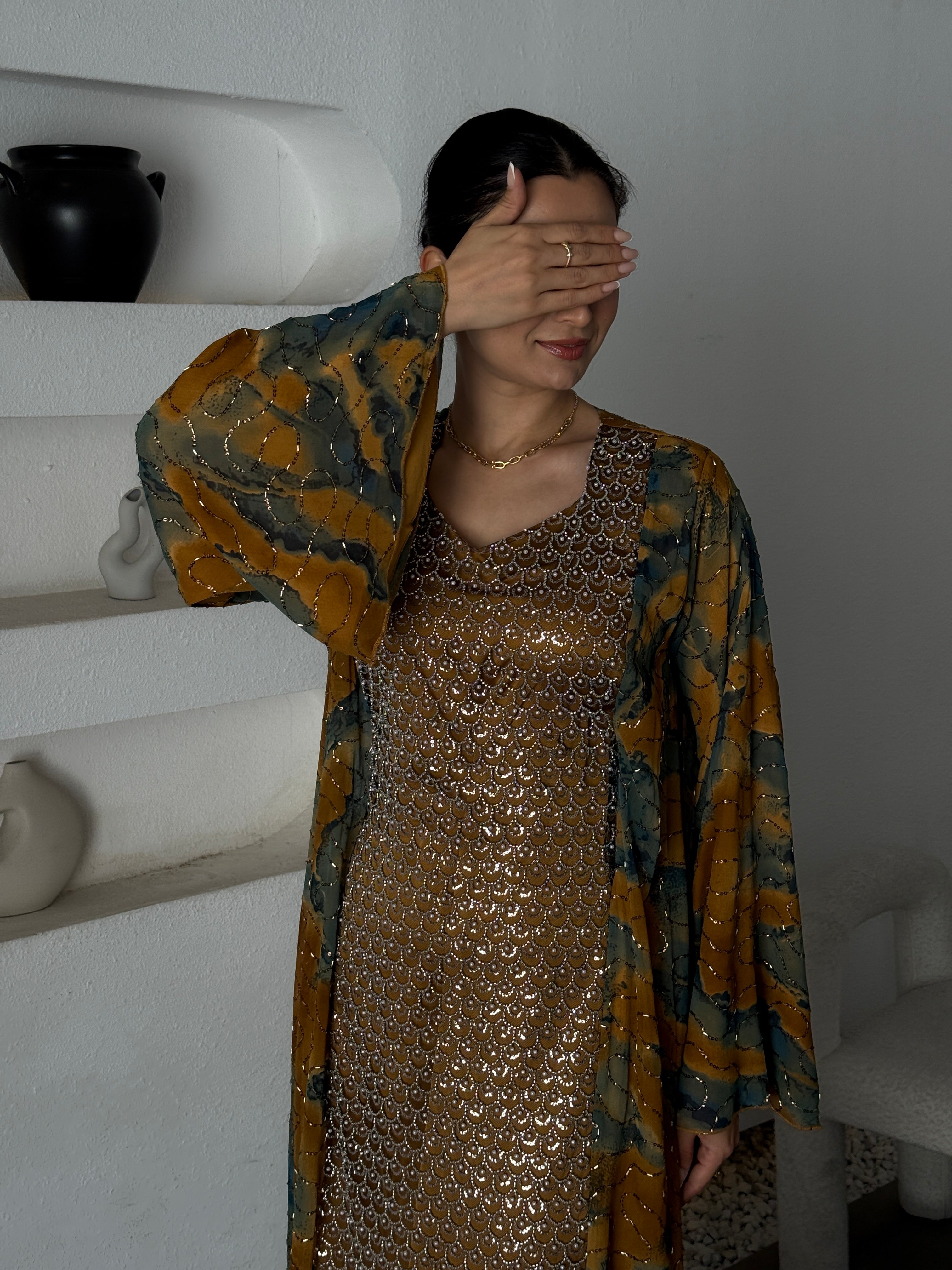 LAMEES - Contessa Collection