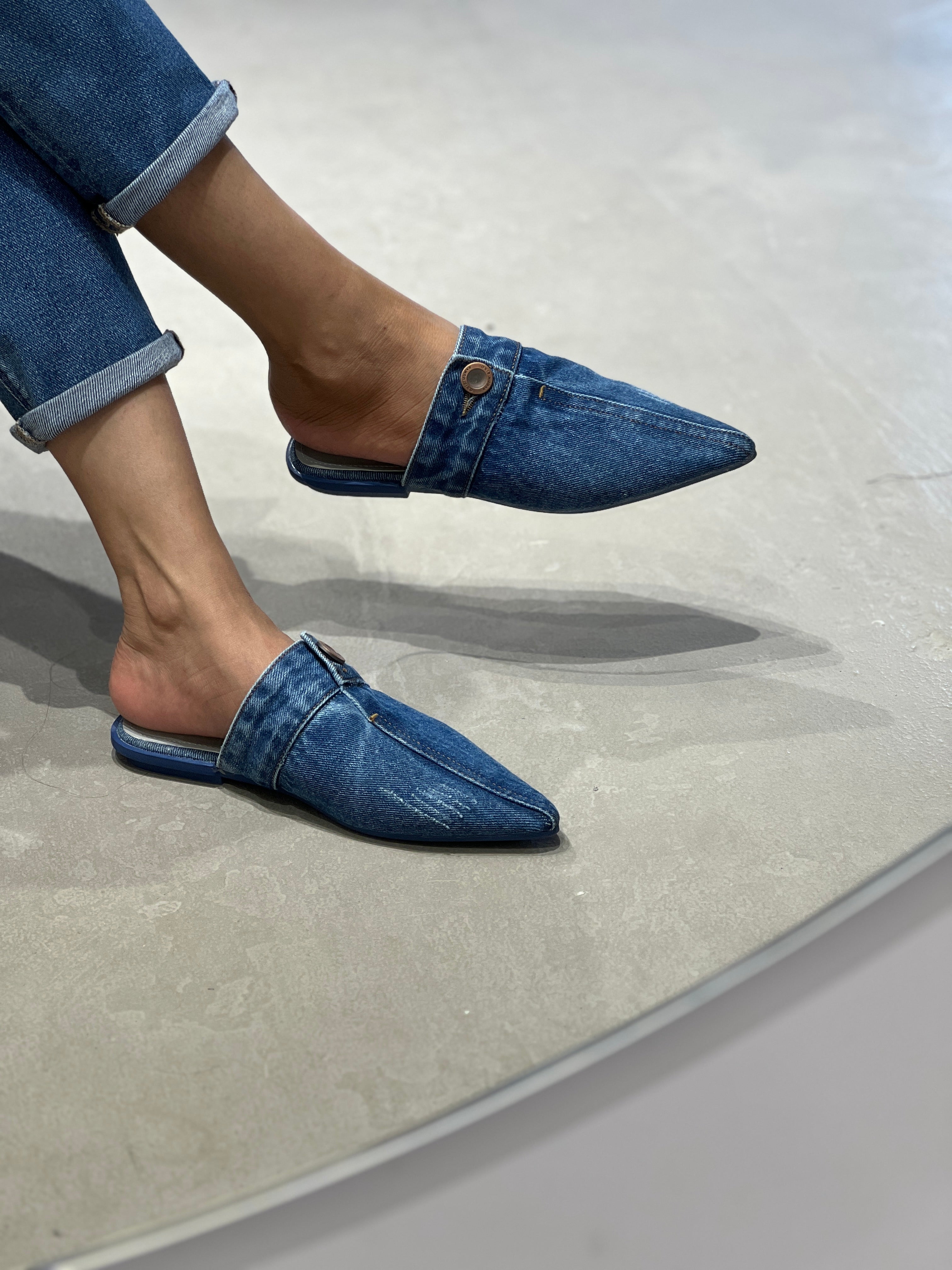 Lee Shoes - Contessa Collection