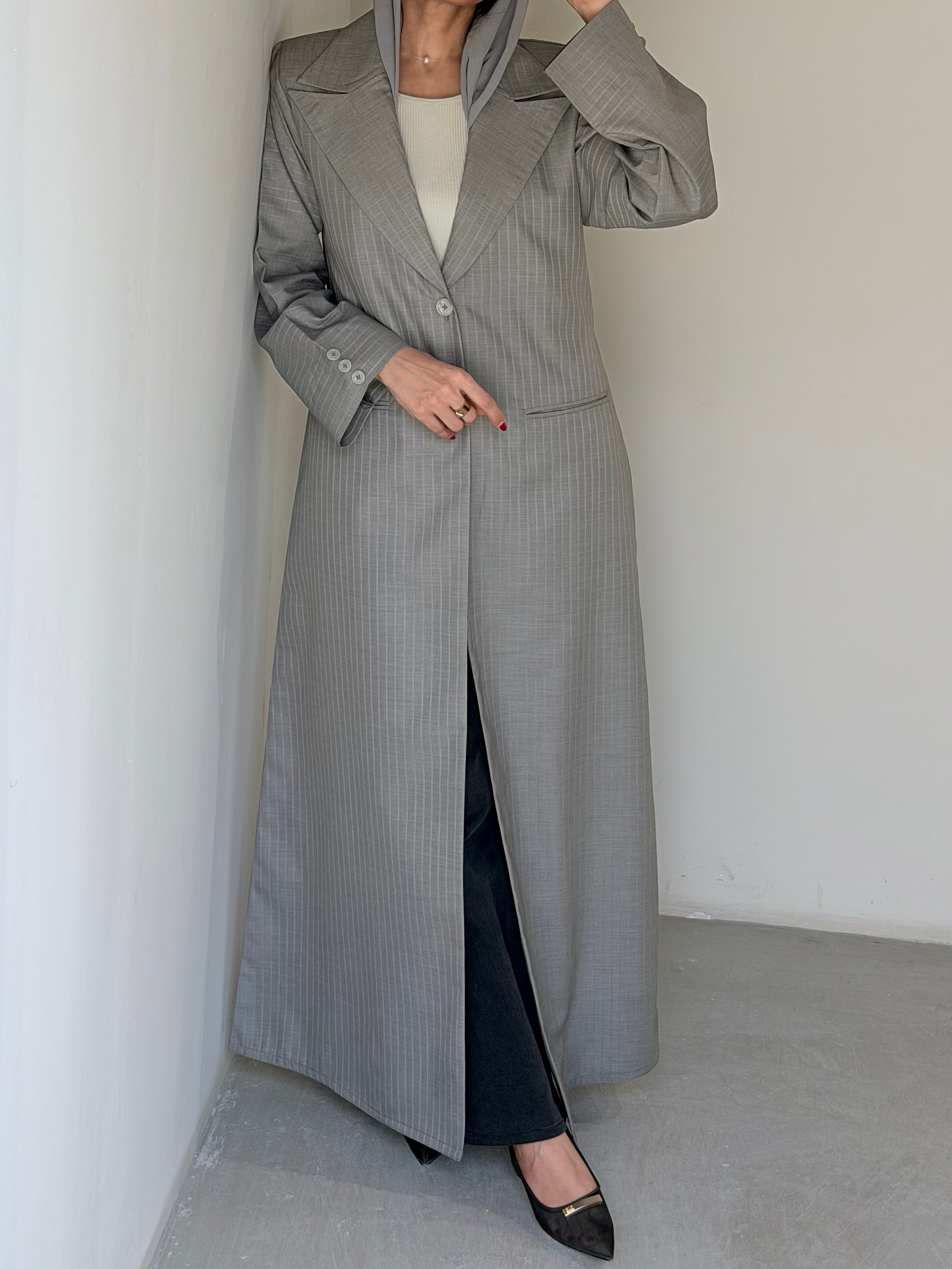 Modern Muse Abaya - Contessa Collection